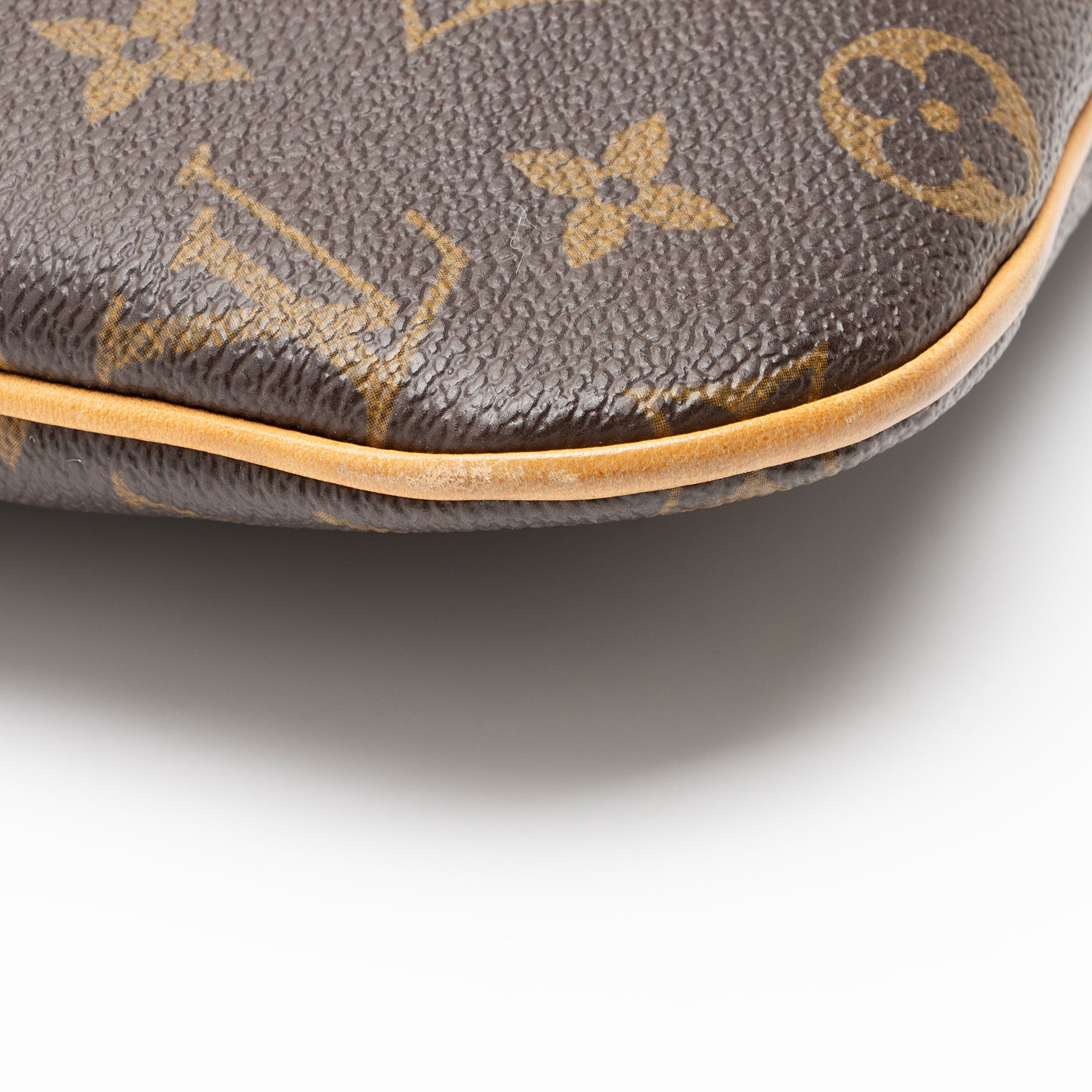 Louis Vuitton Monogram Canvas Pochette Bosphore Messenger
