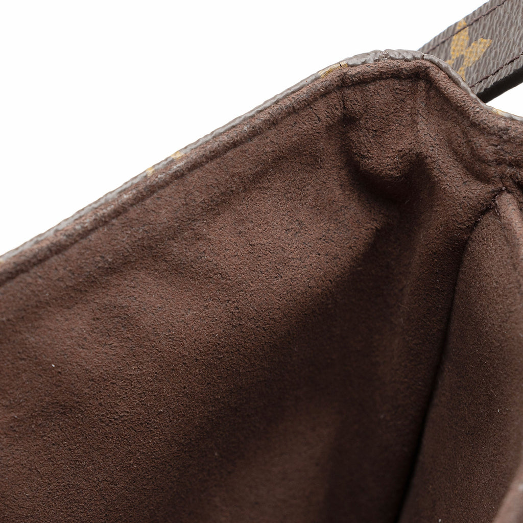 Louis Vuitton Monogram Canvas Pochette Metis Shoulder Bag (SHF-gGqxLi)
