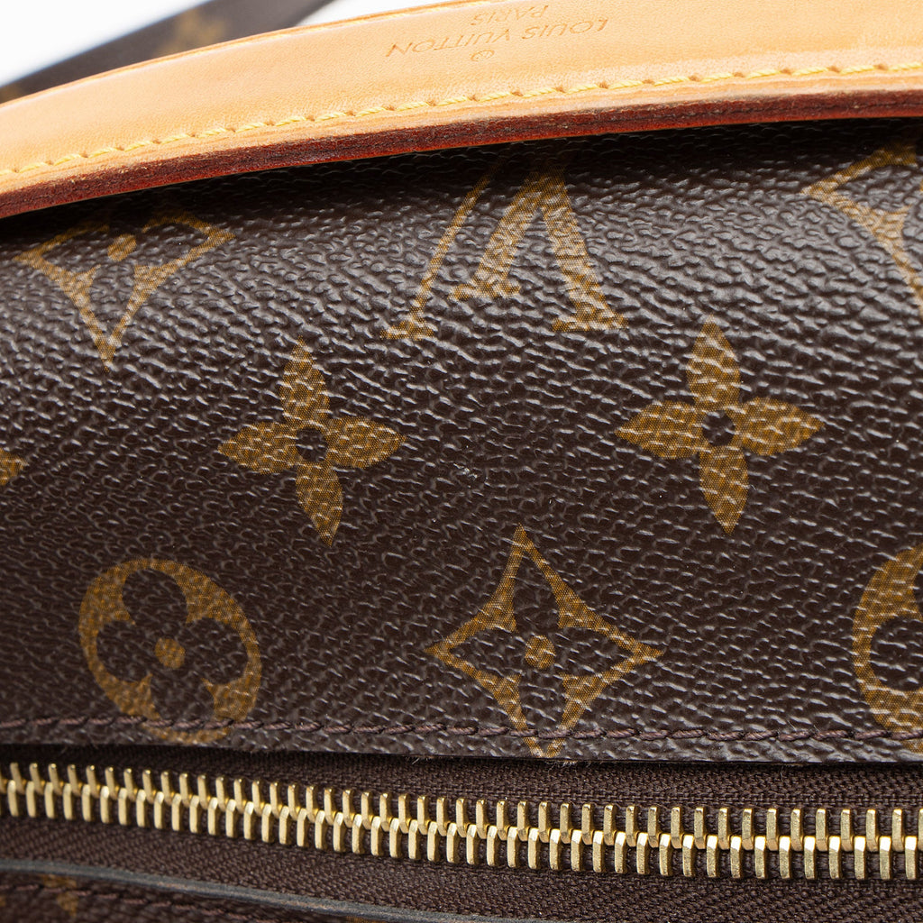 Louis Vuitton Monogram Canvas Pochette Metis Shoulder Bag (SHF-2xsvoW)
