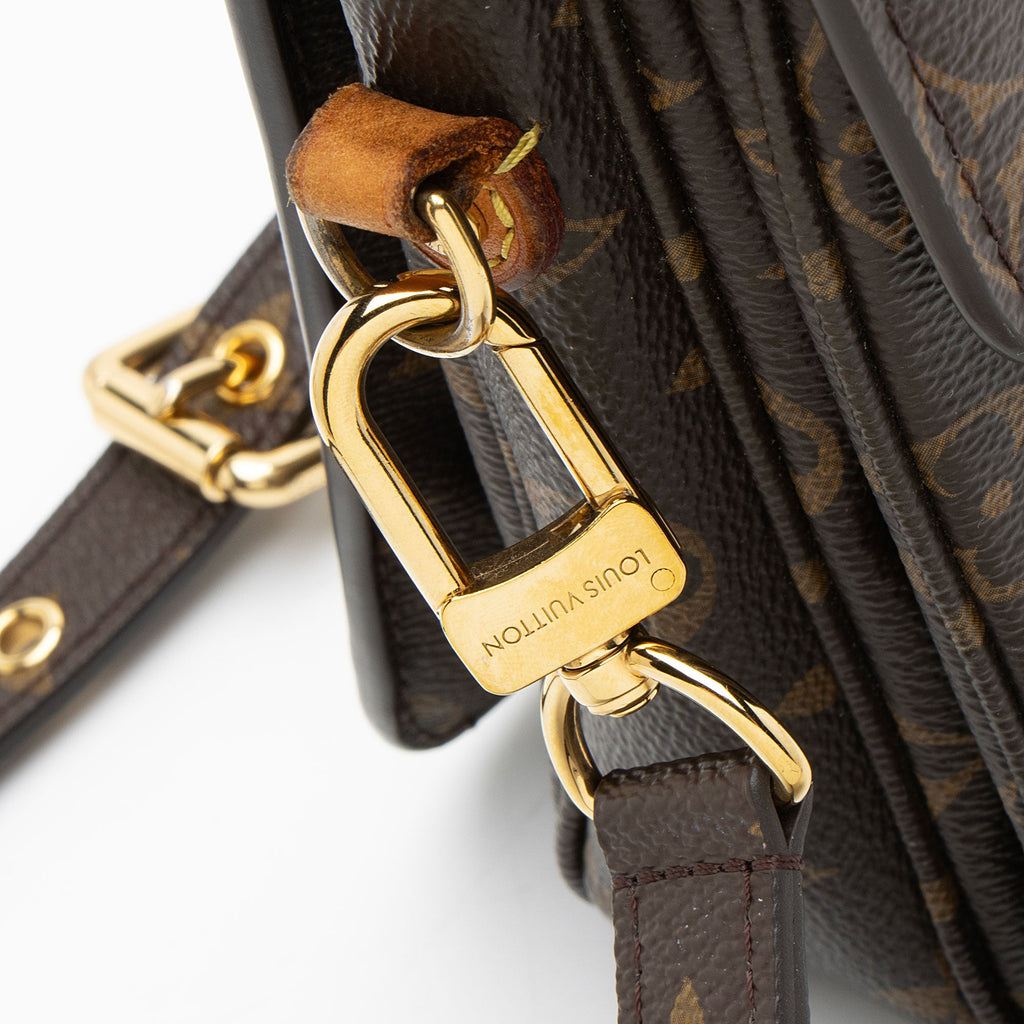 Louis Vuitton Monogram Canvas Pochette Metis Shoulder Bag