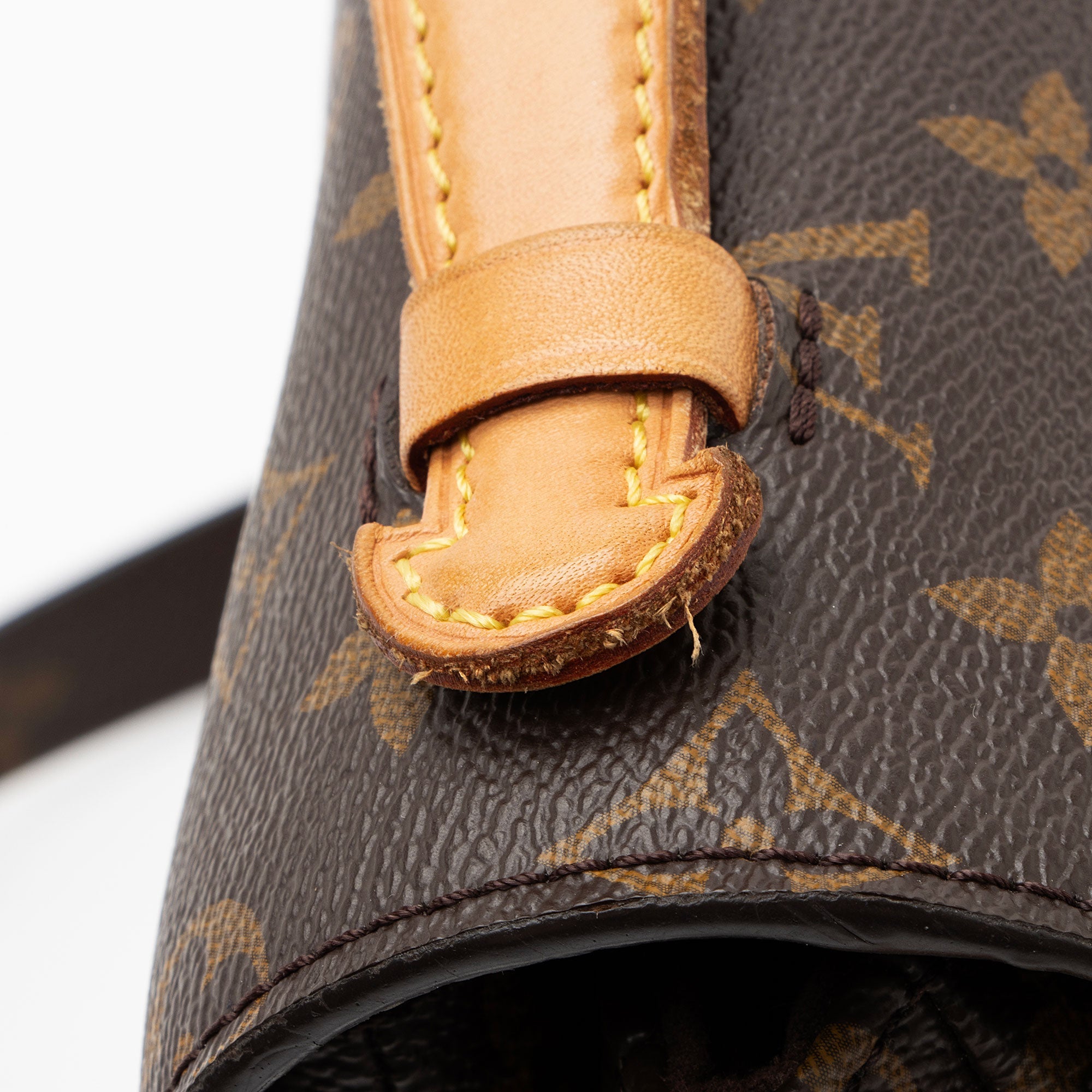 Louis Vuitton Monogram Canvas Pochette Metis Shoulder Bag