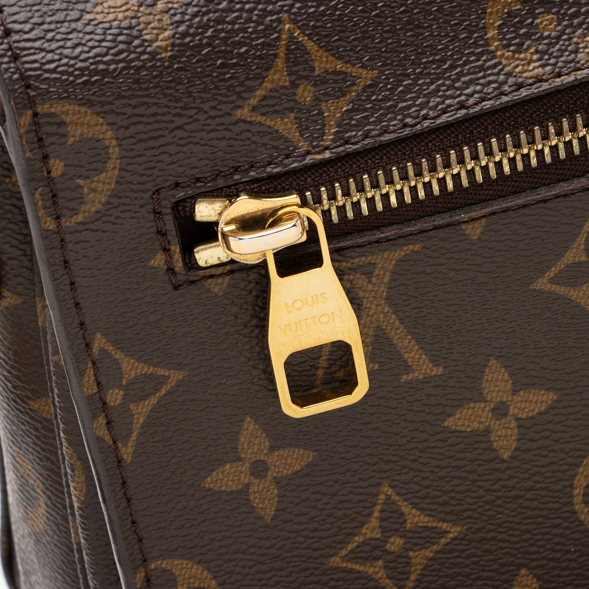 Louis Vuitton Monogram Canvas Pochette Metis Shoulder Bag