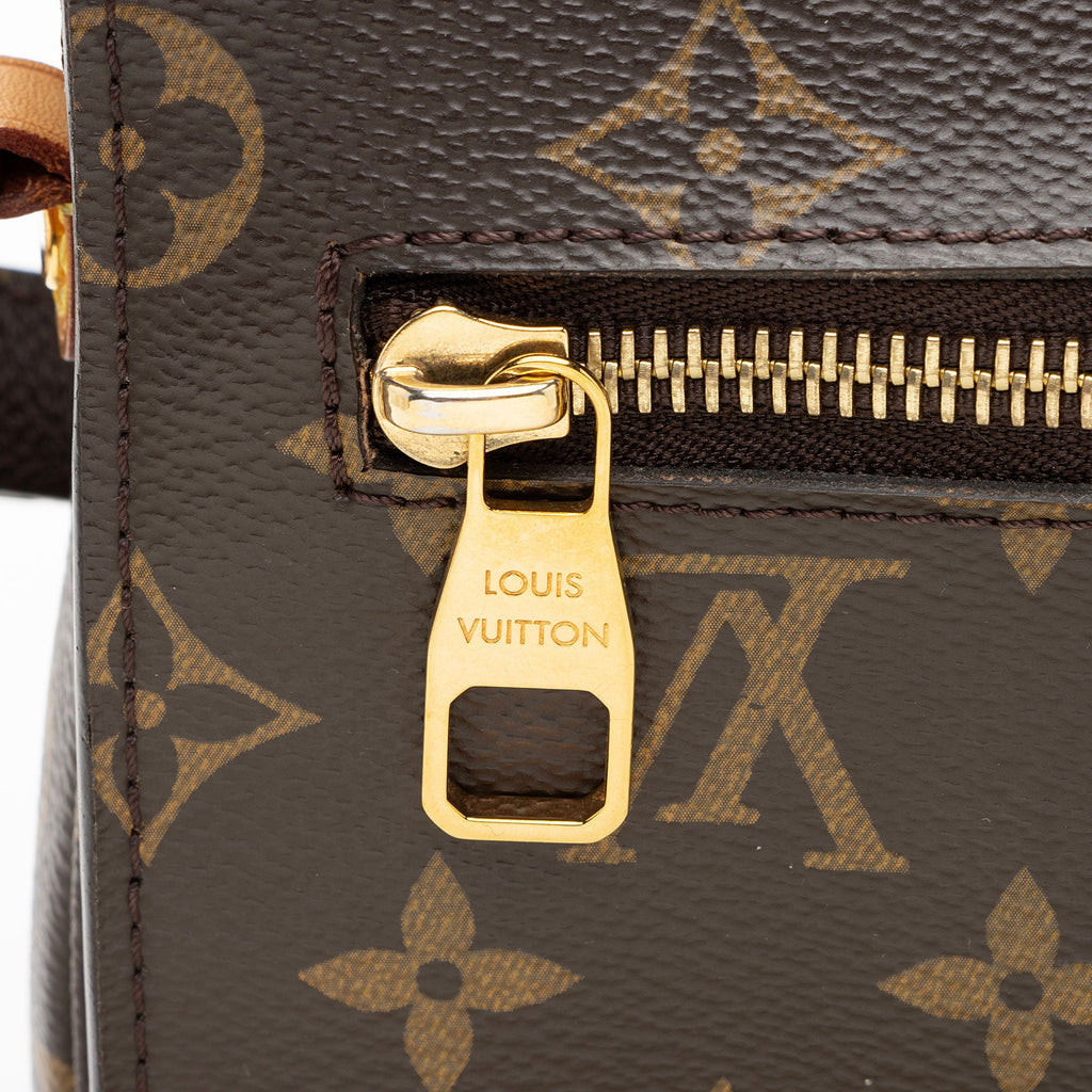 Louis Vuitton Monogram Canvas Pochette Metis Shoulder Bag