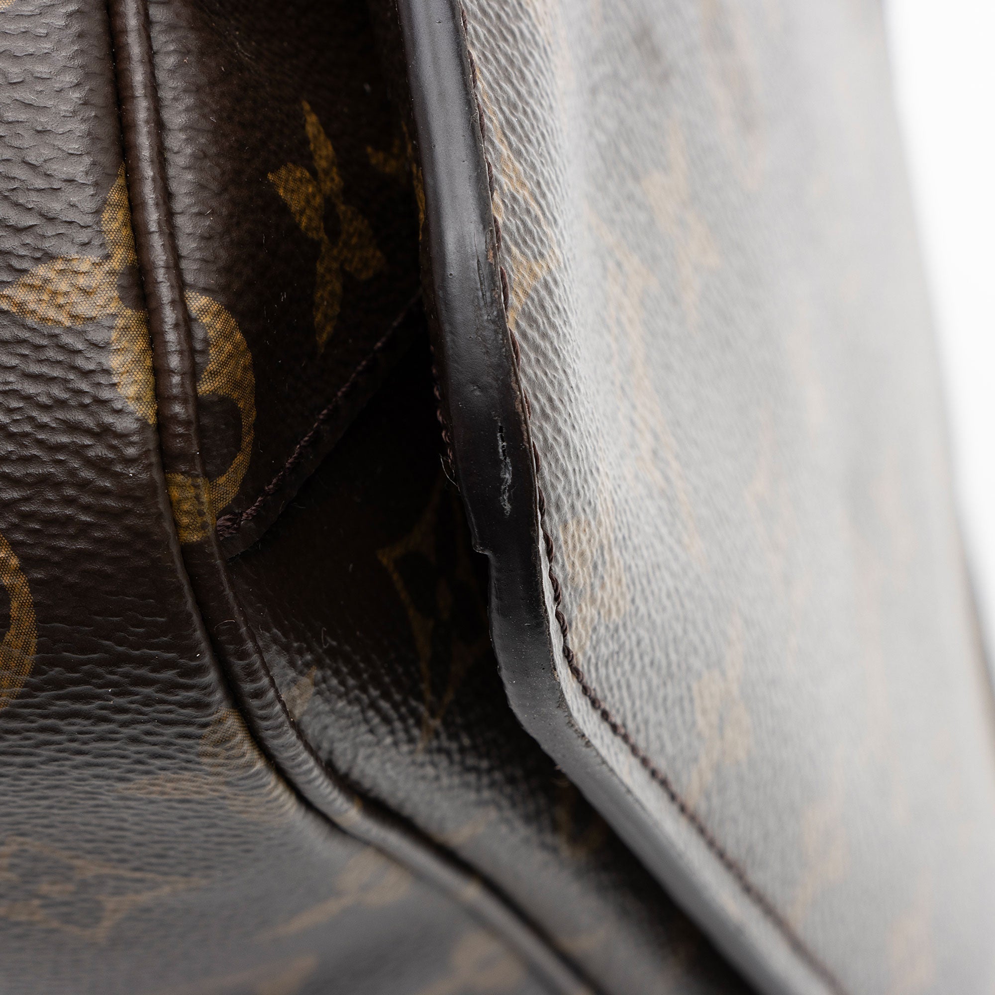 Louis Vuitton Monogram Canvas Pochette Metis Shoulder Bag