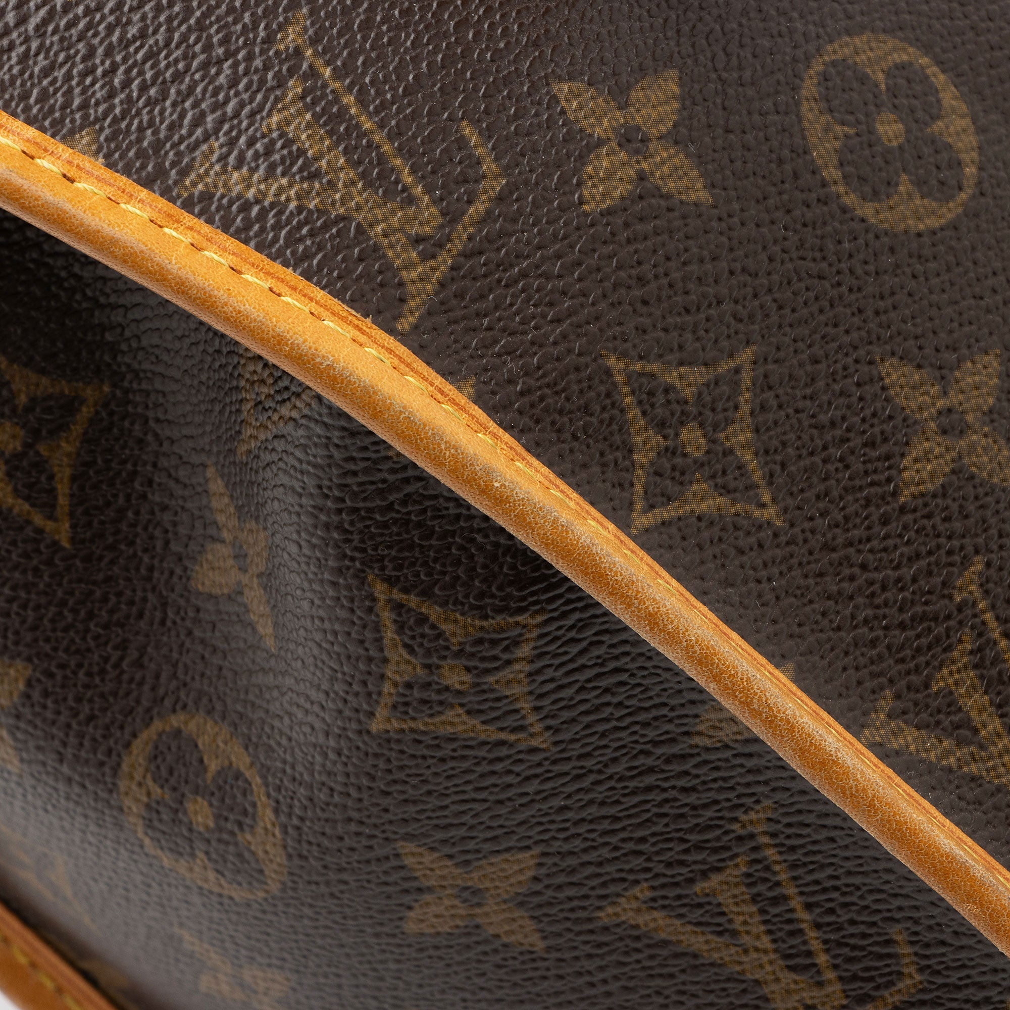 Louis Vuitton Monogram Canvas Popincourt Haute Shoulder Bag (SHF-9x0fN7)