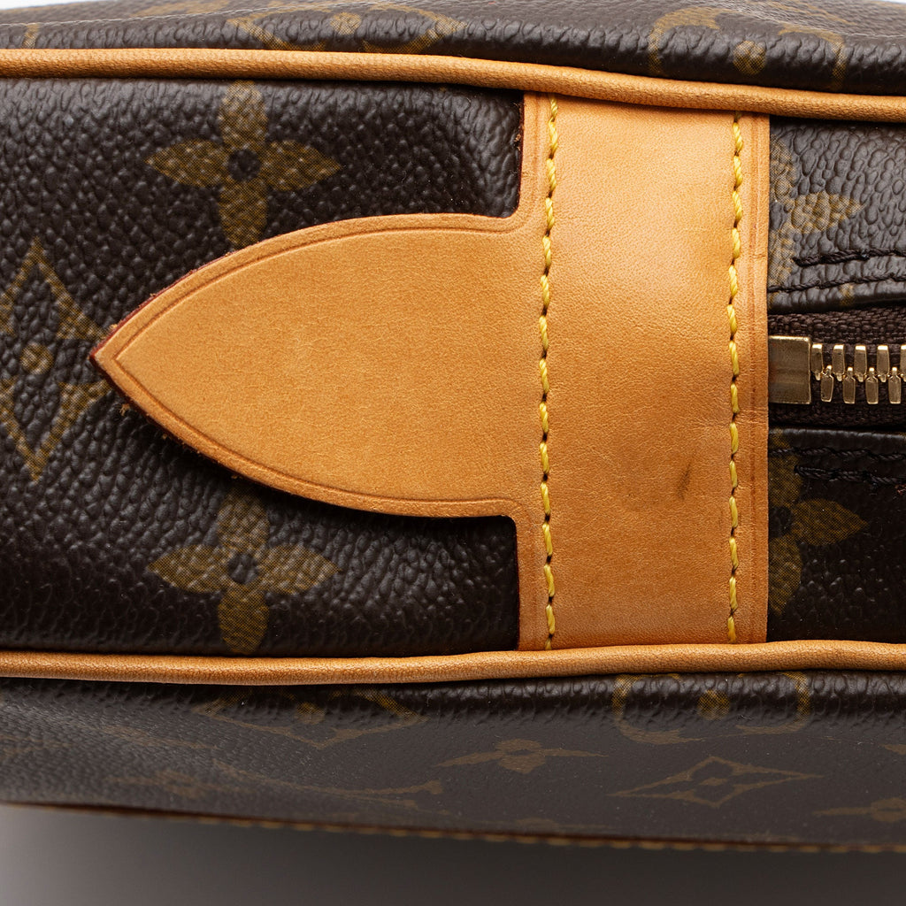Louis Vuitton Monogram Canvas Porte Documents Voyage Bag (SHF-ajQncv)