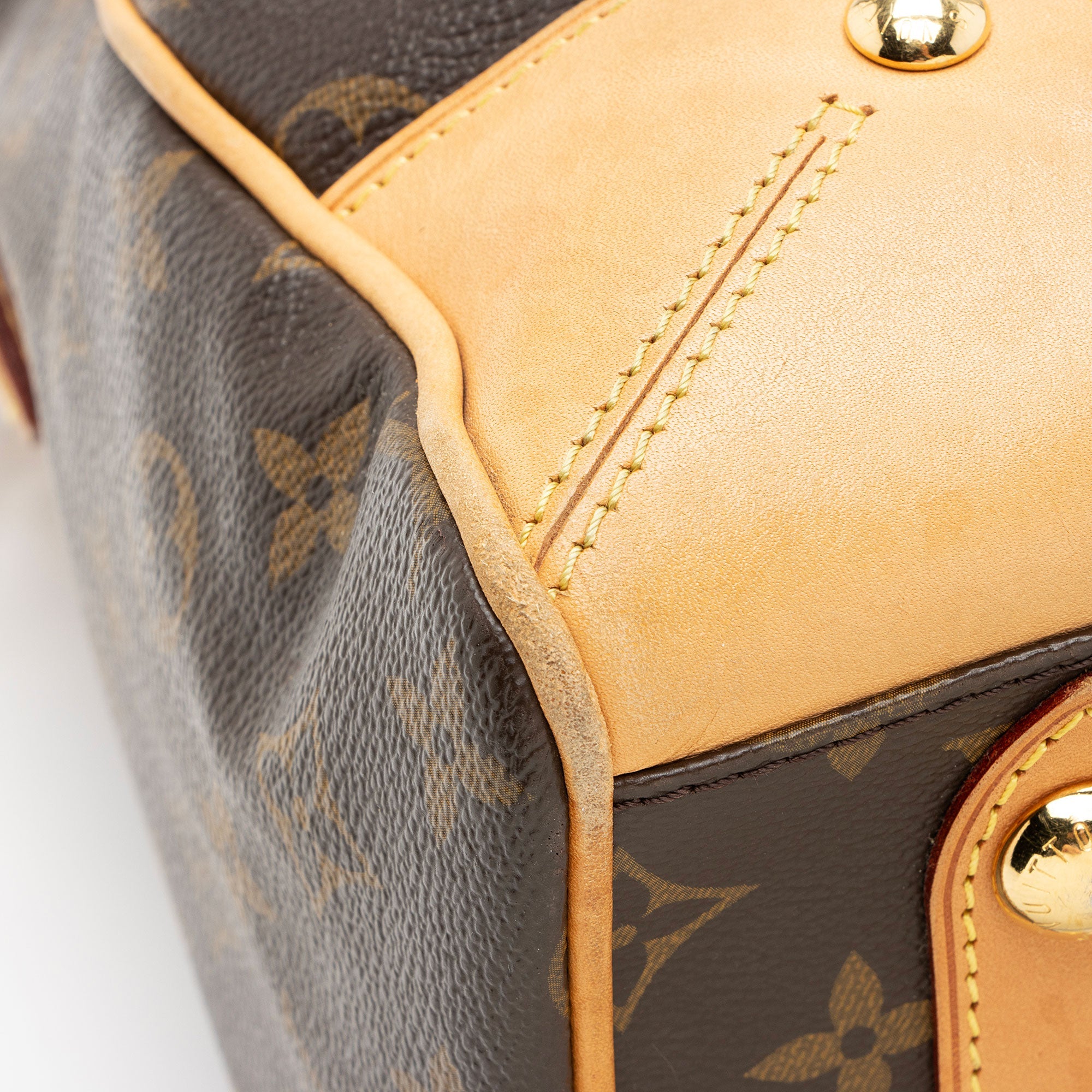 Louis Vuitton Monogram Canvas Retiro PM Satchel (SHF-TTqWfe)