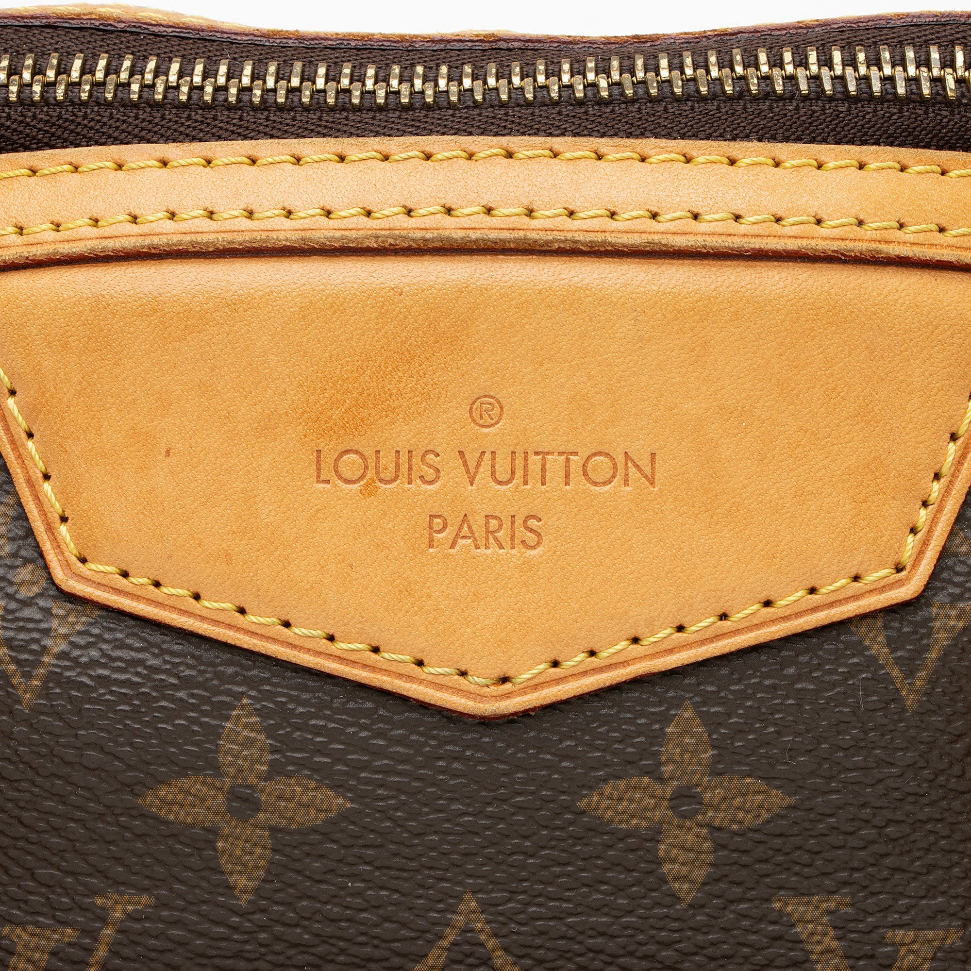 Louis Vuitton Monogram Canvas Retiro PM Satchel (SHF-TTqWfe)