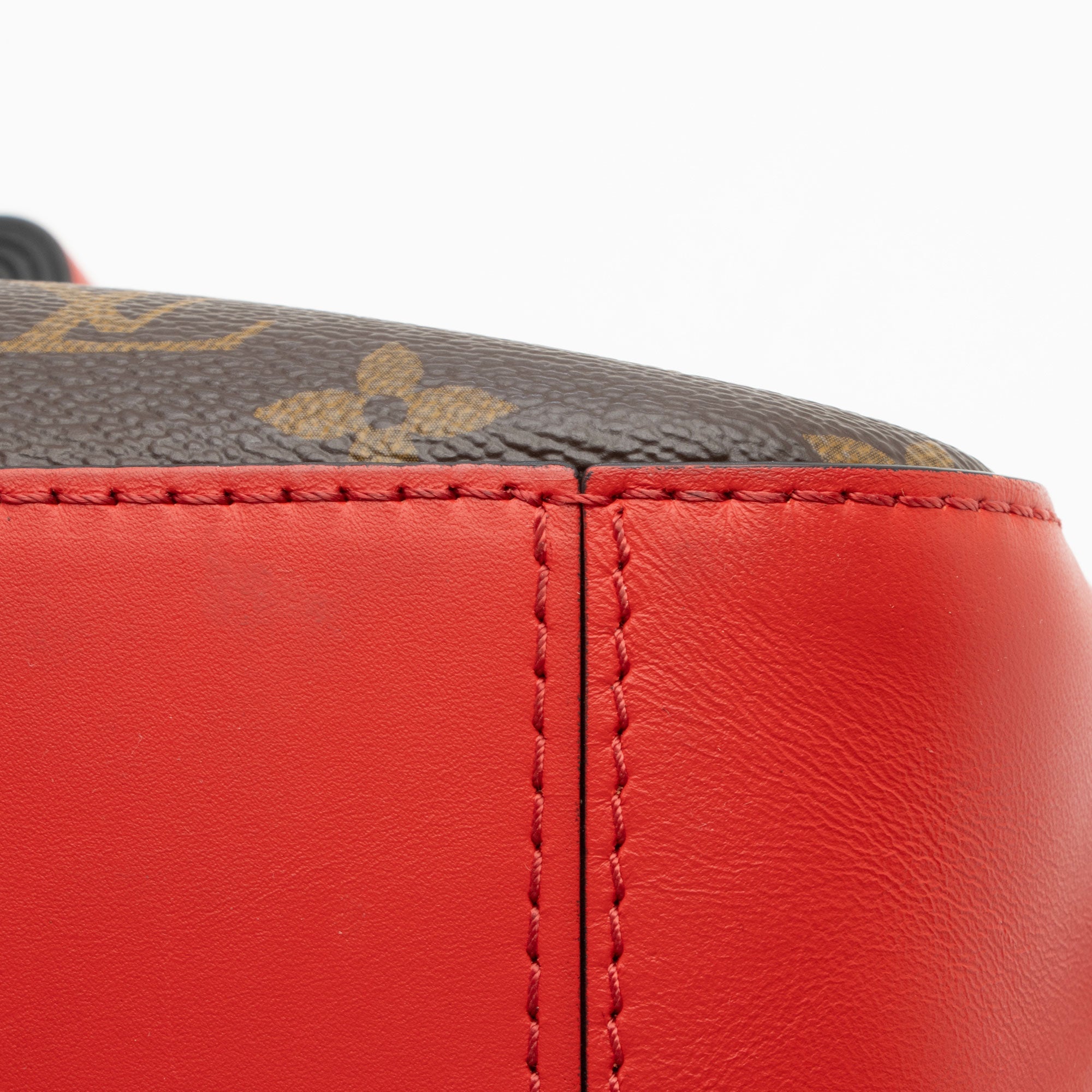 Louis Vuitton Monogram Canvas Saintonge Shoulder Bag (SHF-dIiwks)
