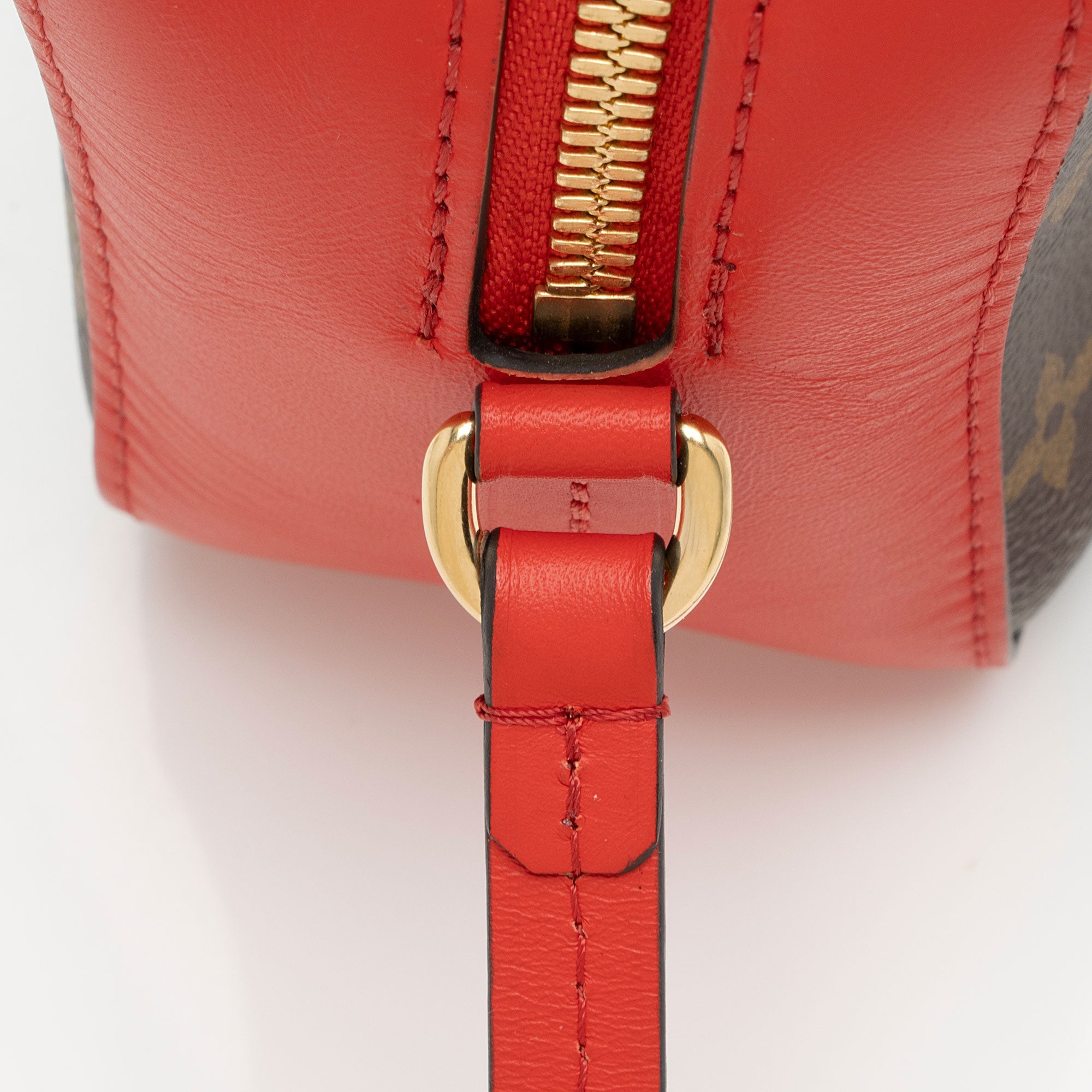 Louis Vuitton Monogram Canvas Saintonge Shoulder Bag (SHF-dIiwks)