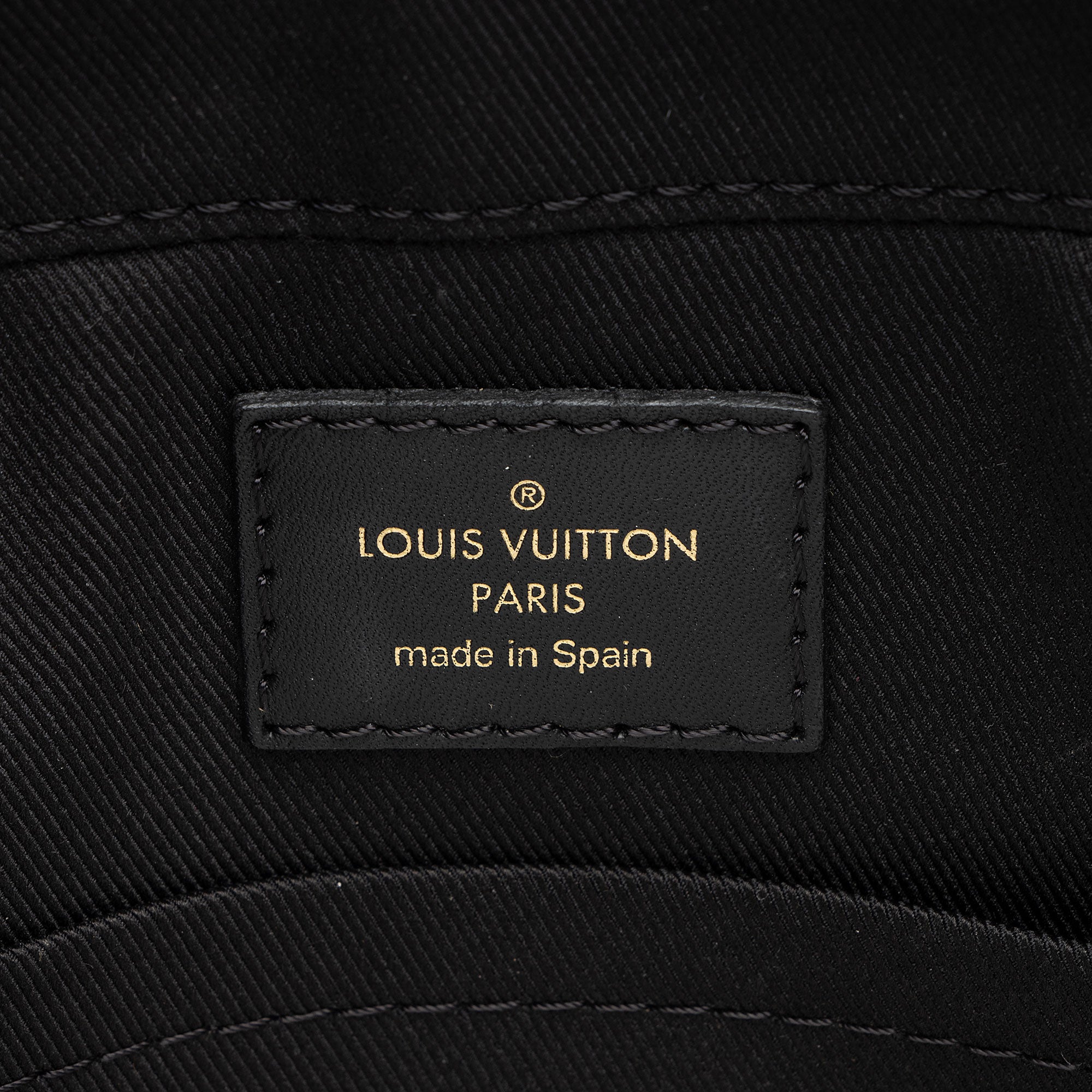 Louis Vuitton Monogram Canvas Saintonge Shoulder Bag (SHF-N8bW4b)