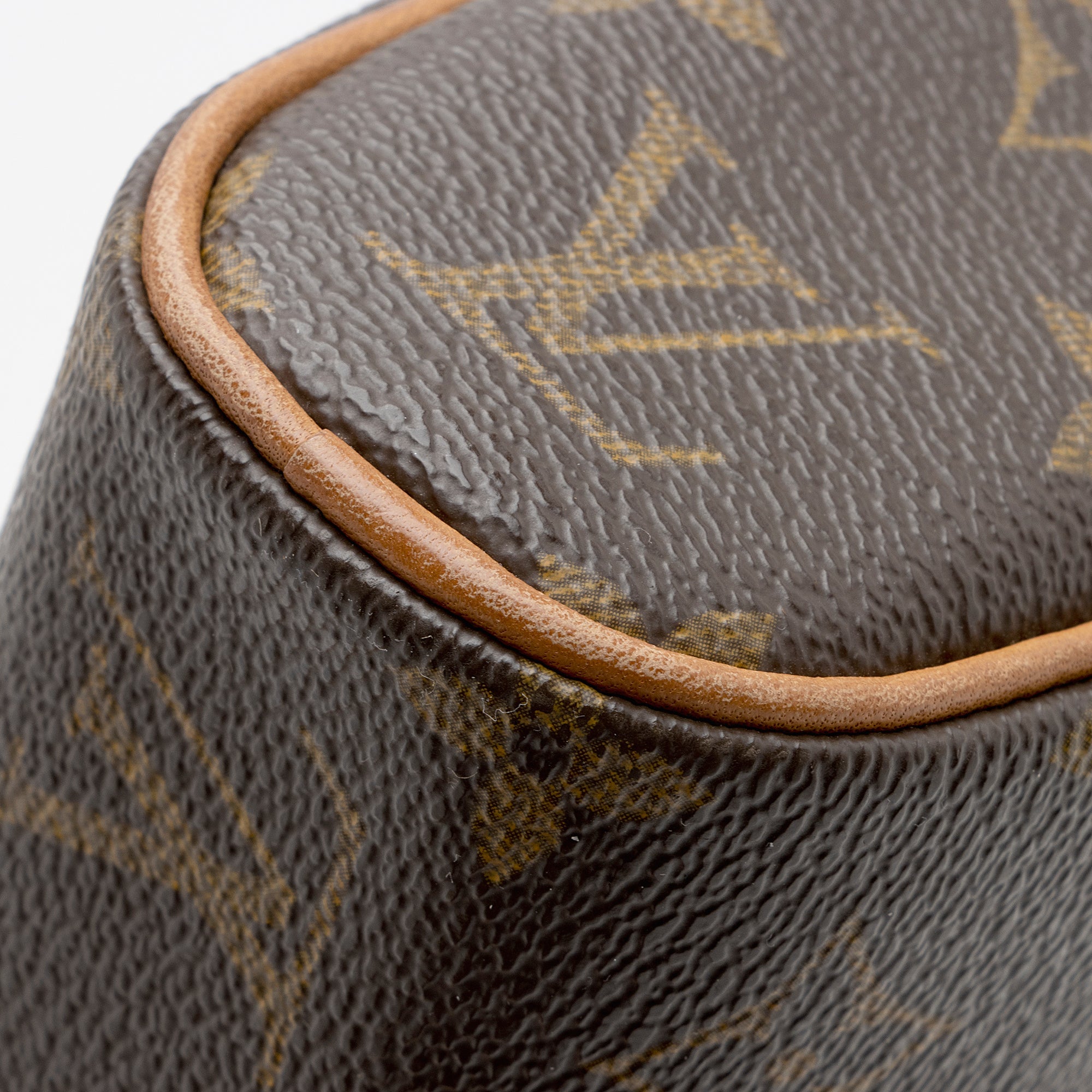 Louis Vuitton Monogram Canvas Sonatine Satchel (SHF-22242)