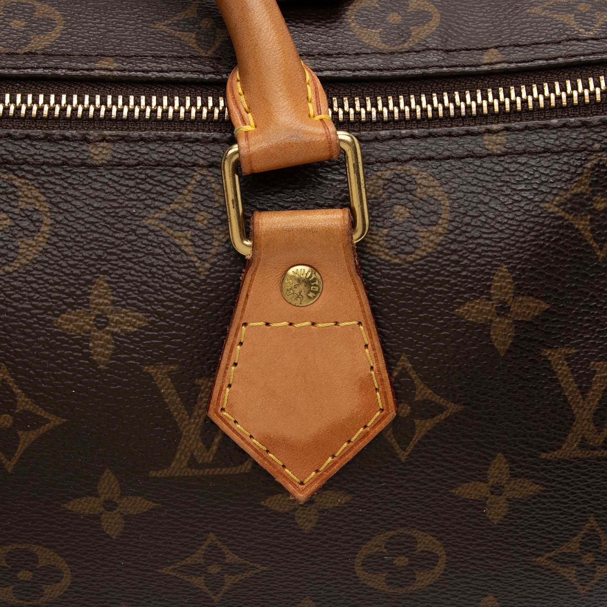Louis Vuitton Monogram Canvas Speedy 30 Satchel (SHF-uufe7d)
