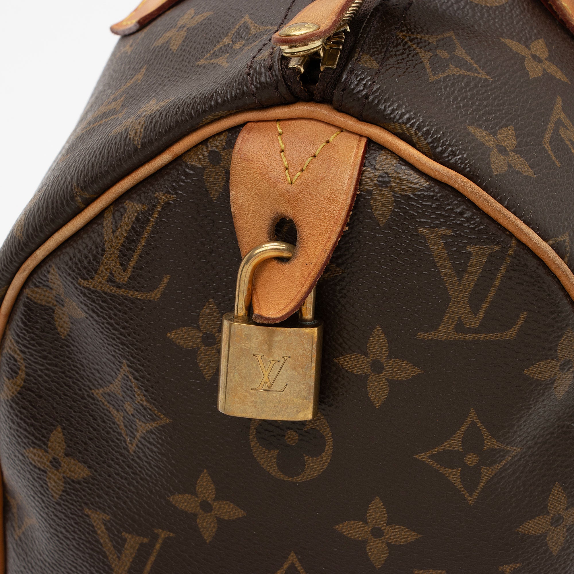 Louis Vuitton Monogram Canvas Speedy 30 Satchel (SHF-uufe7d)