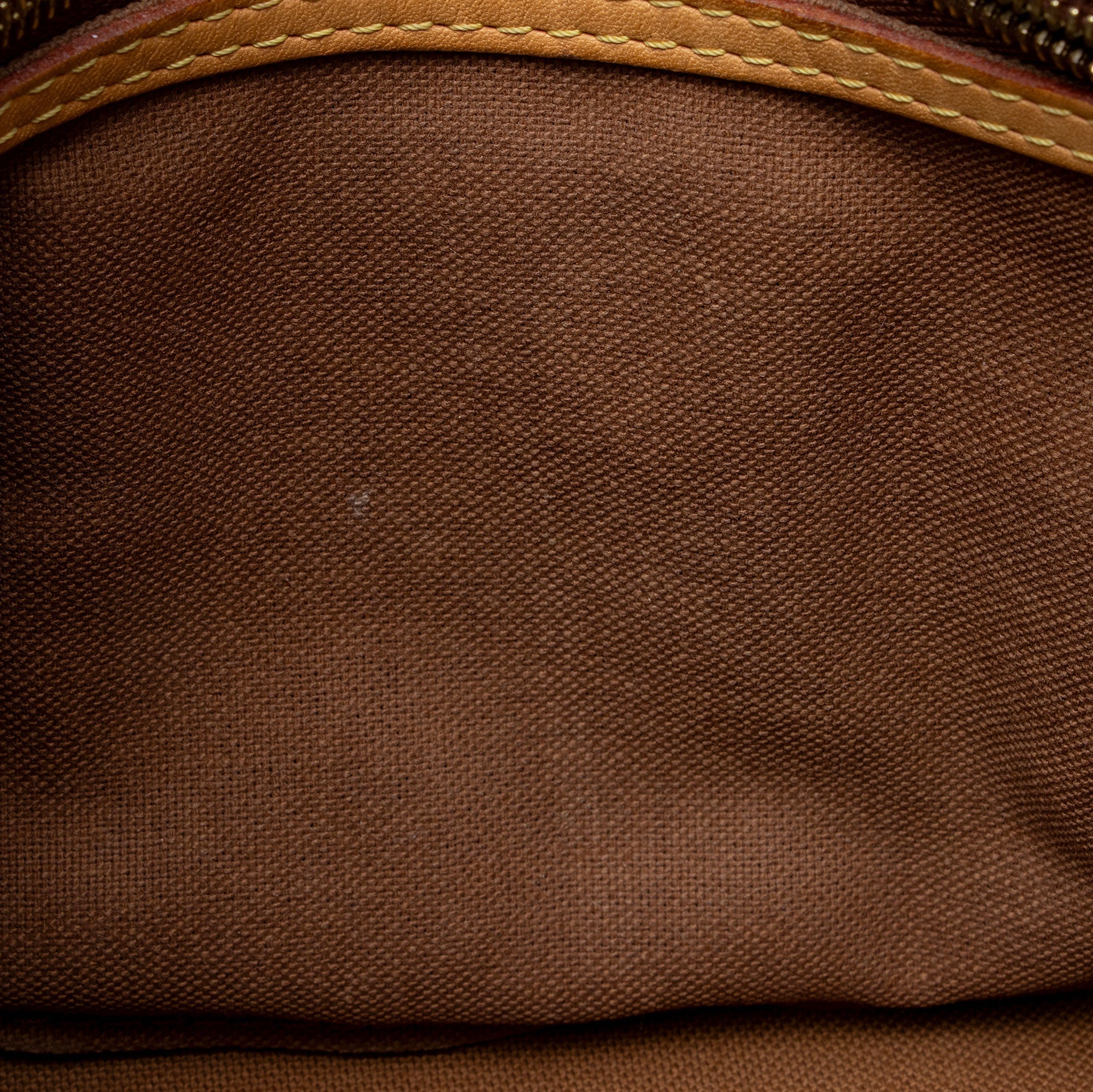 Louis Vuitton Monogram Canvas Speedy 30 Satchel (SHF-46wmzn)