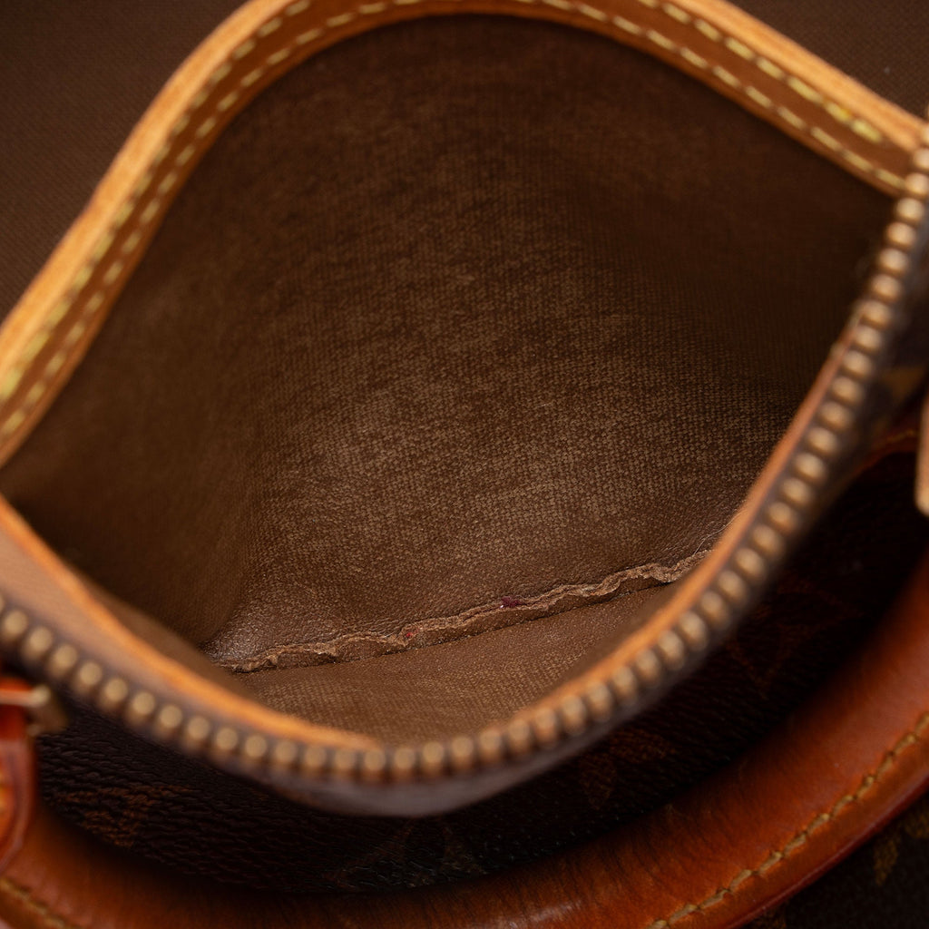 Louis Vuitton Monogram Canvas Speedy 30 Satchel (SHF-xGja6B)
