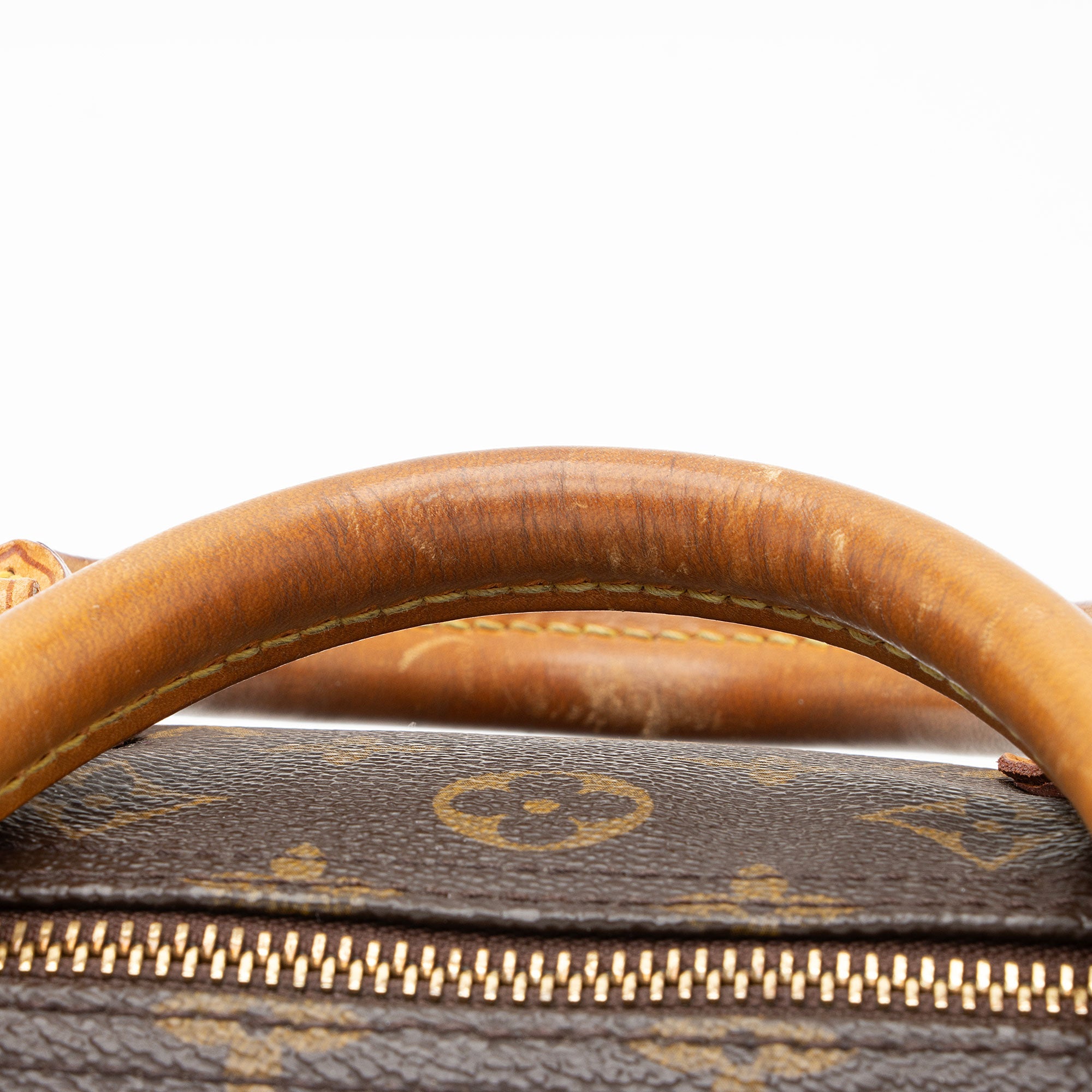 Louis Vuitton Monogram Canvas Speedy 30 Satchel (SHF-xGja6B)