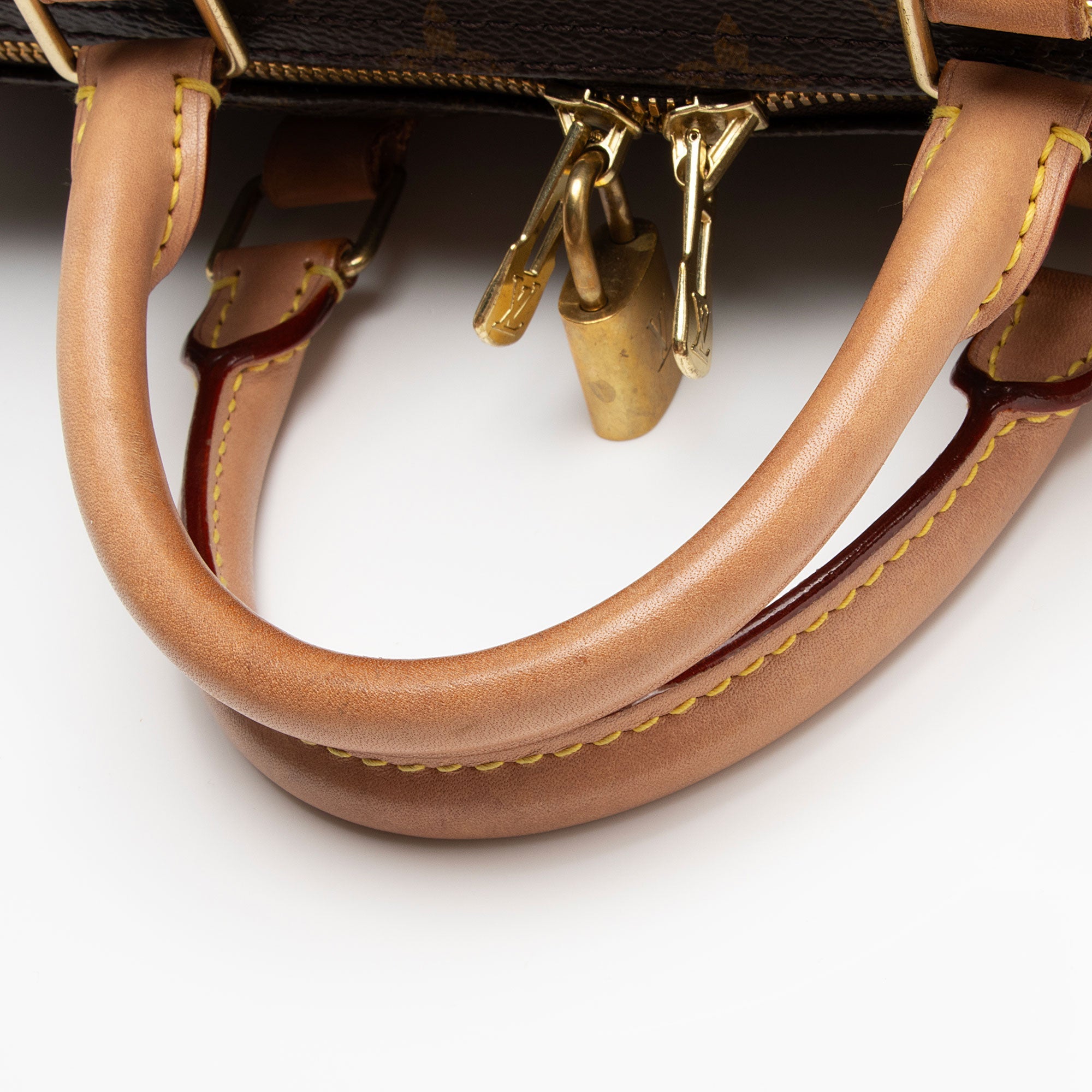 Louis Vuitton Monogram Canvas Speedy Bandouliere 30 Satchel (SHF-mXkVyF)