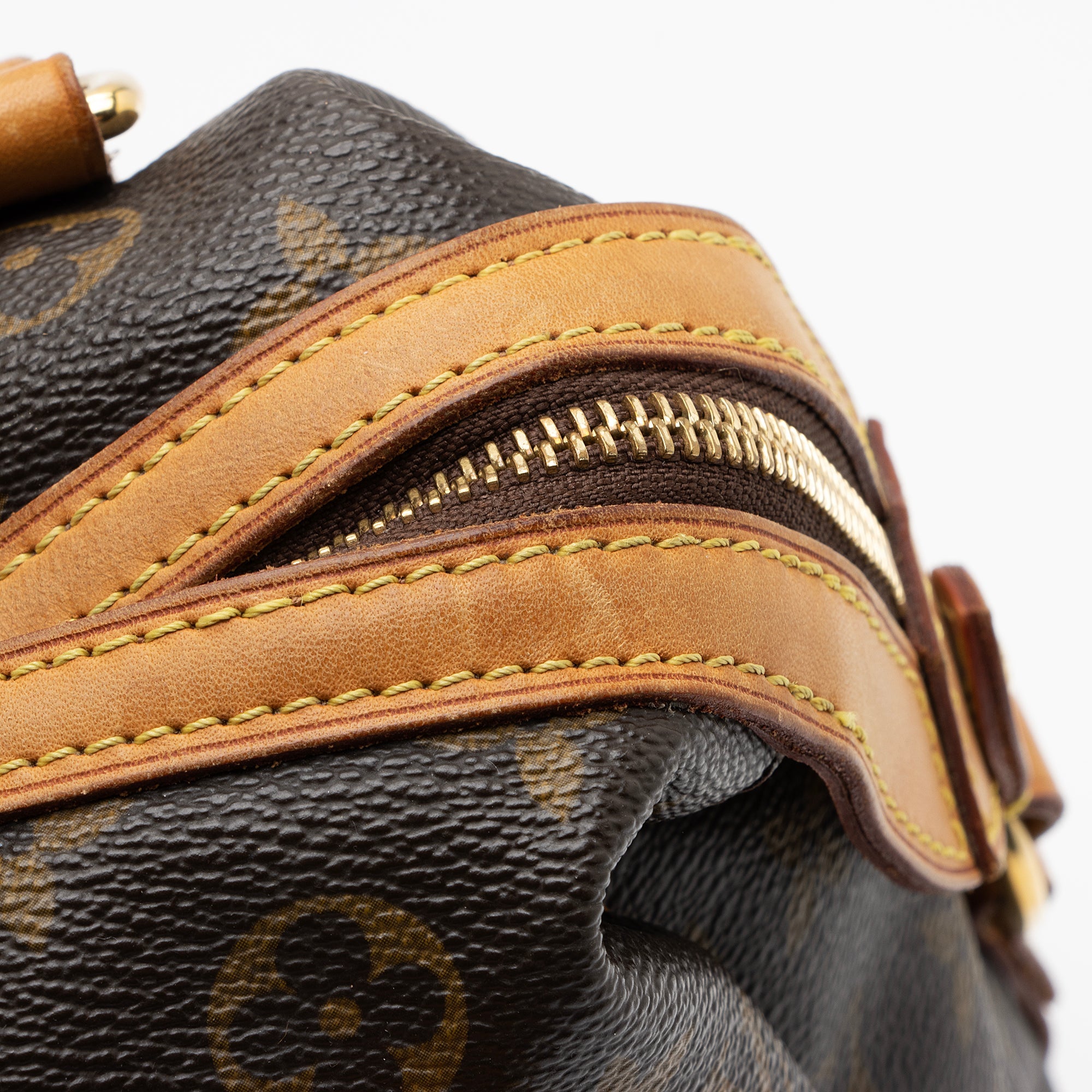 Louis Vuitton Monogram Canvas Stresa PM Shoulder Bag (SHF-BFaPWf)