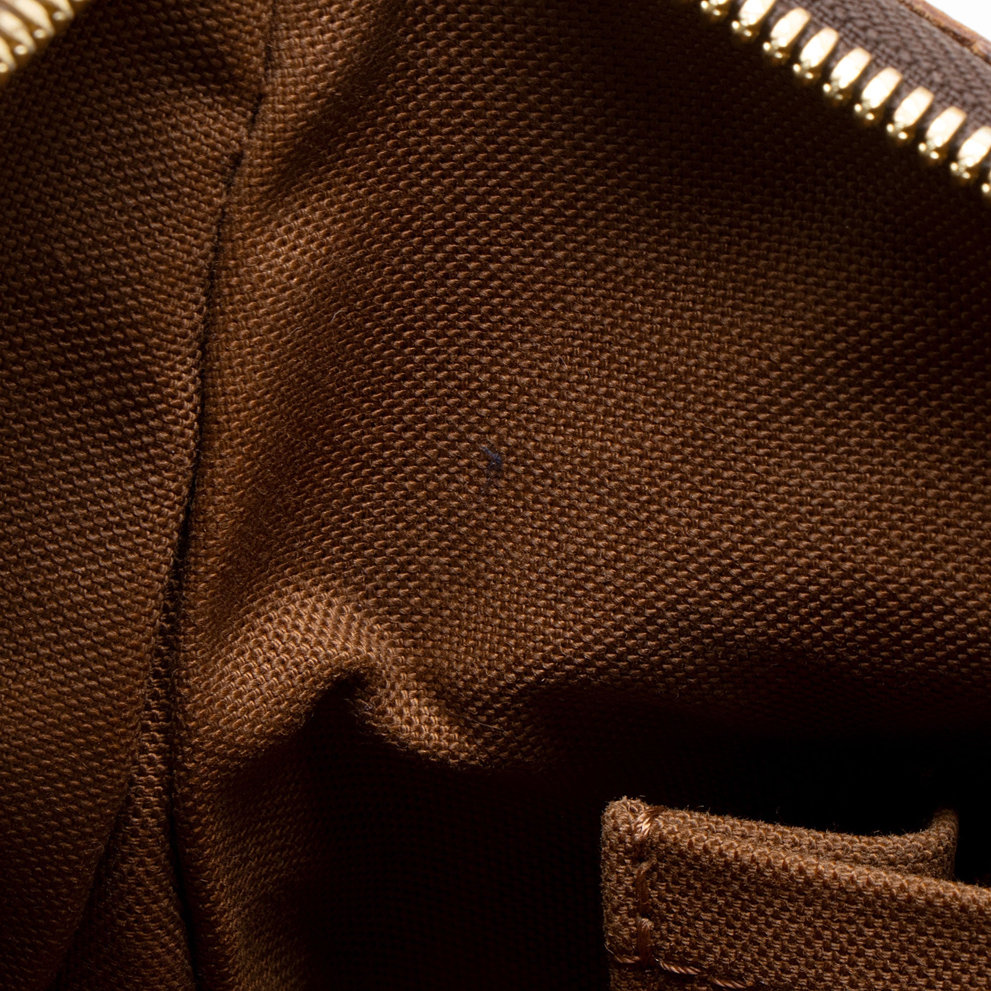Louis Vuitton Monogram Canvas Thames PM Shoulder Bag