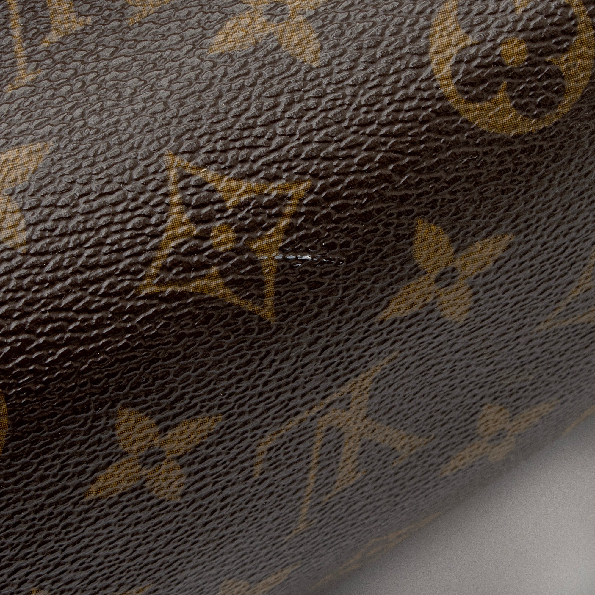 Louis Vuitton Monogram Canvas Tivoli GM Satchel (SHF-dqoQwG)