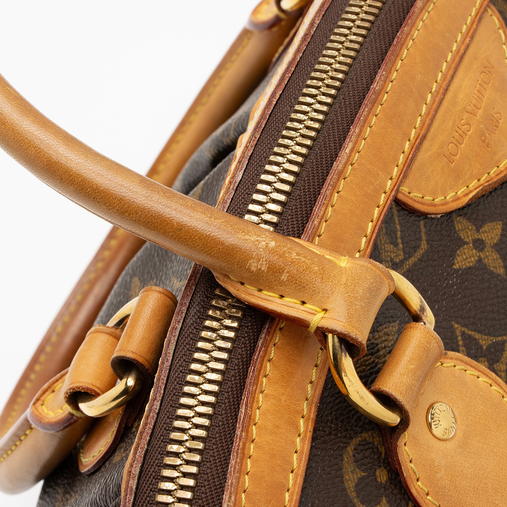 Louis Vuitton Monogram Canvas Tivoli PM Satchel (SHF-ZLpvwJ)