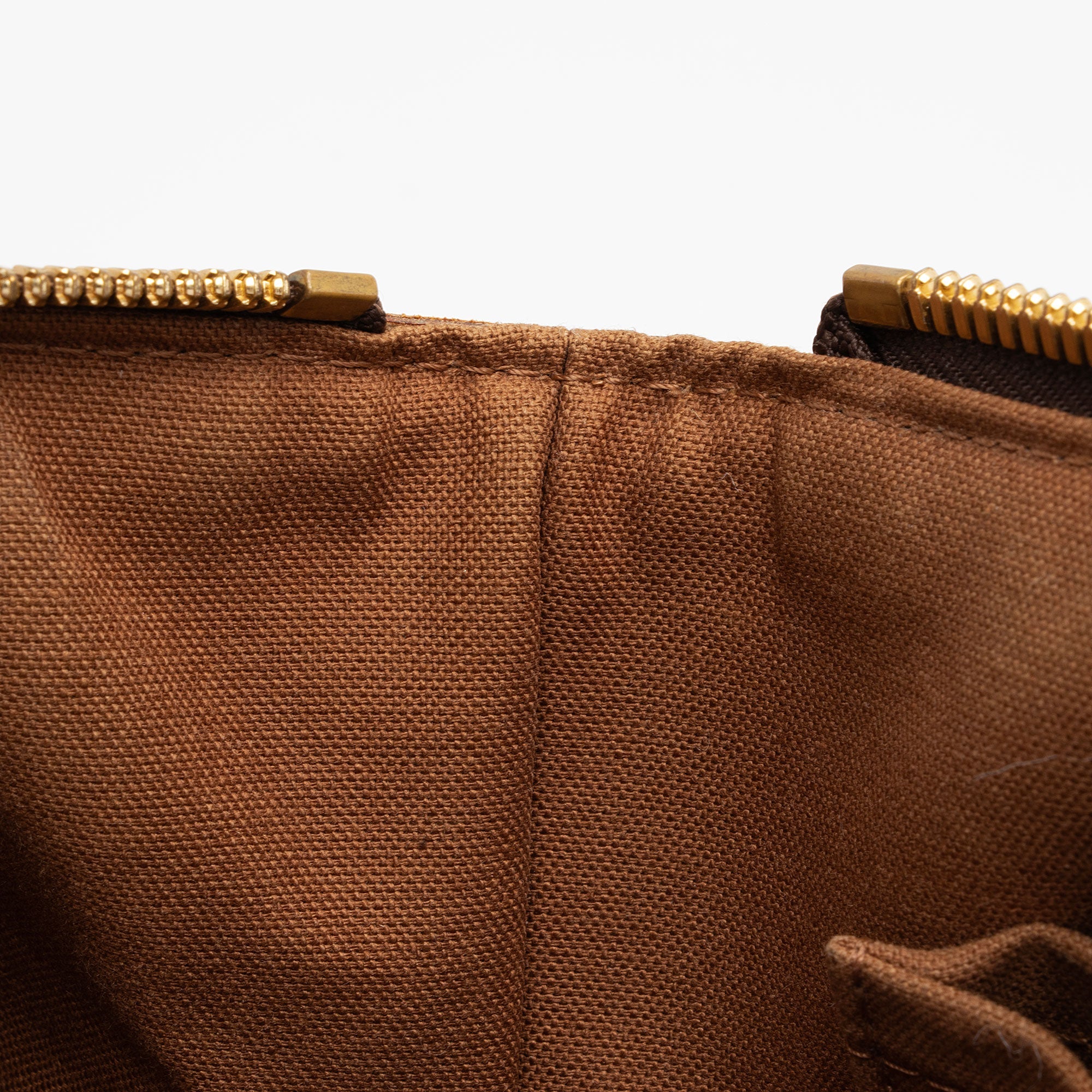 Louis Vuitton Monogram Canvas Tivoli PM Satchel (SHF-1oaaCK)
