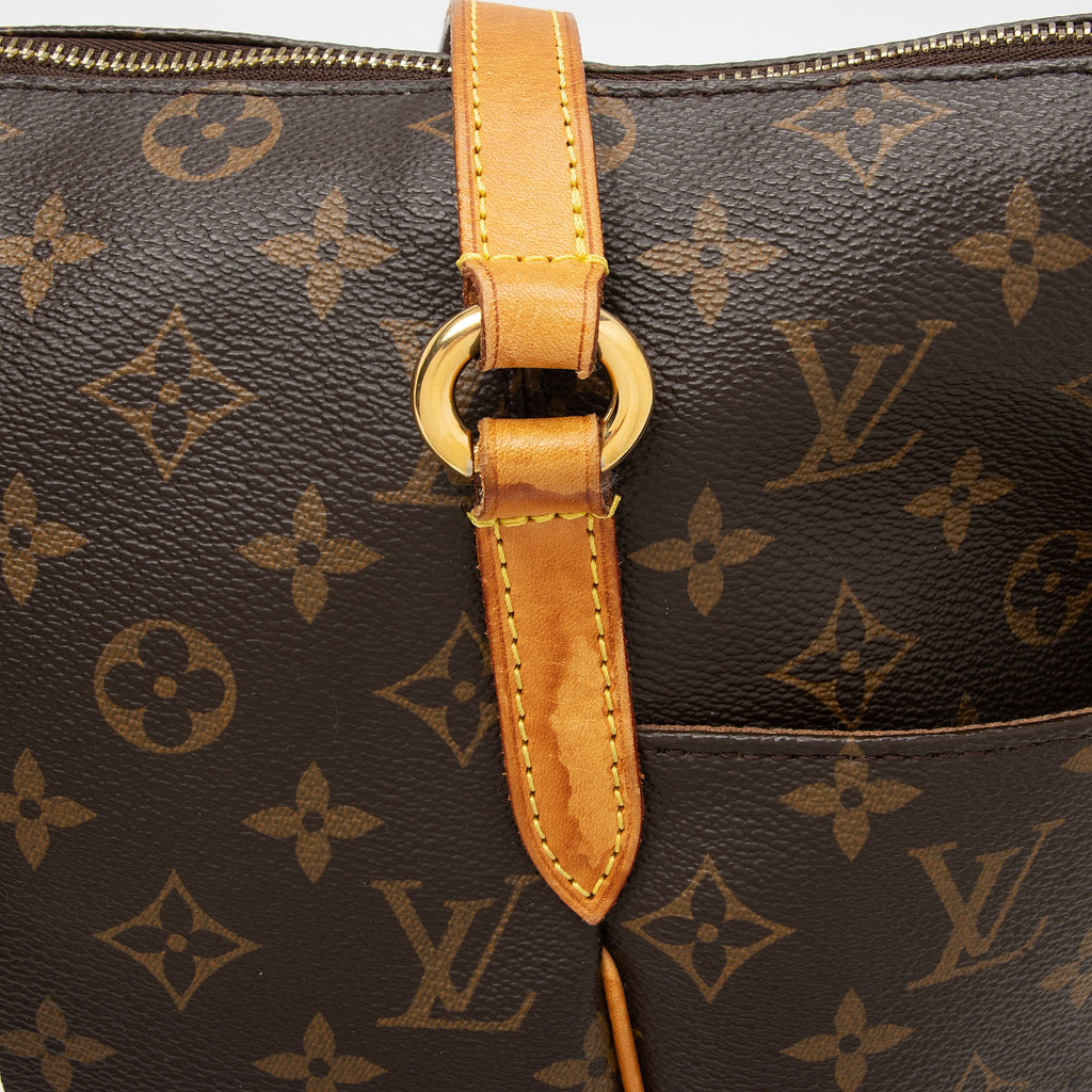 Louis Vuitton Monogram Canvas Totally MM Tote (SHF-wwDax3)