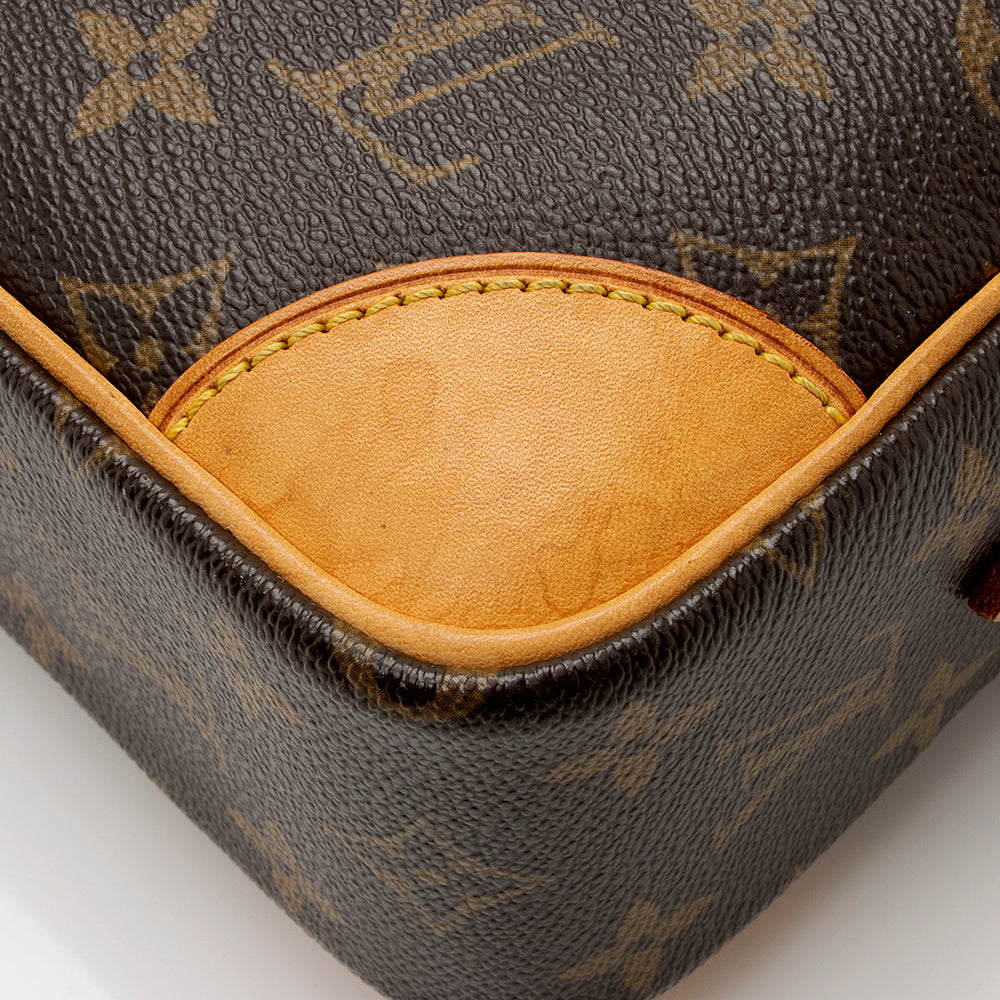 Louis Vuitton Monogram Canvas Trocadero 27 Shoulder Bag (SHF-21633)
