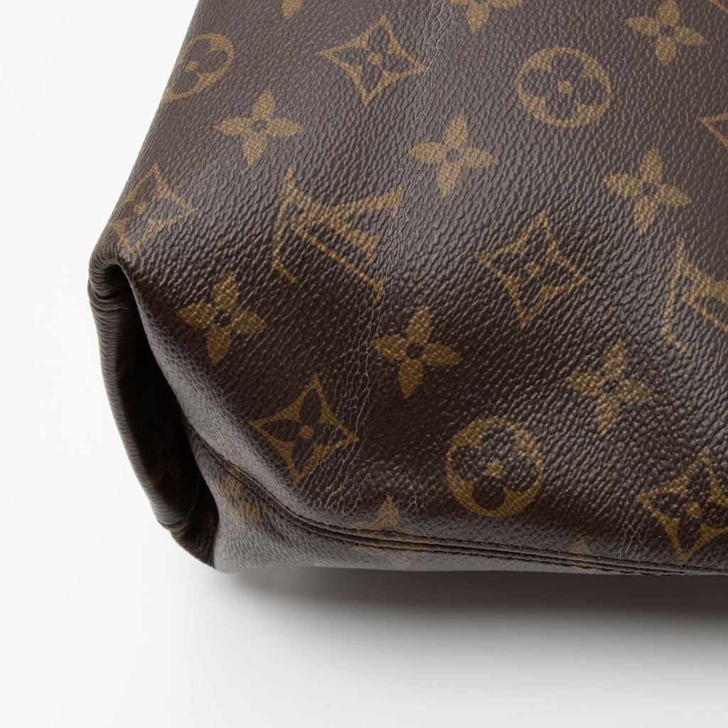 Louis Vuitton Monogram Canvas Tuileries Besace Shoulder Bag (SHF-Z0qJF1)