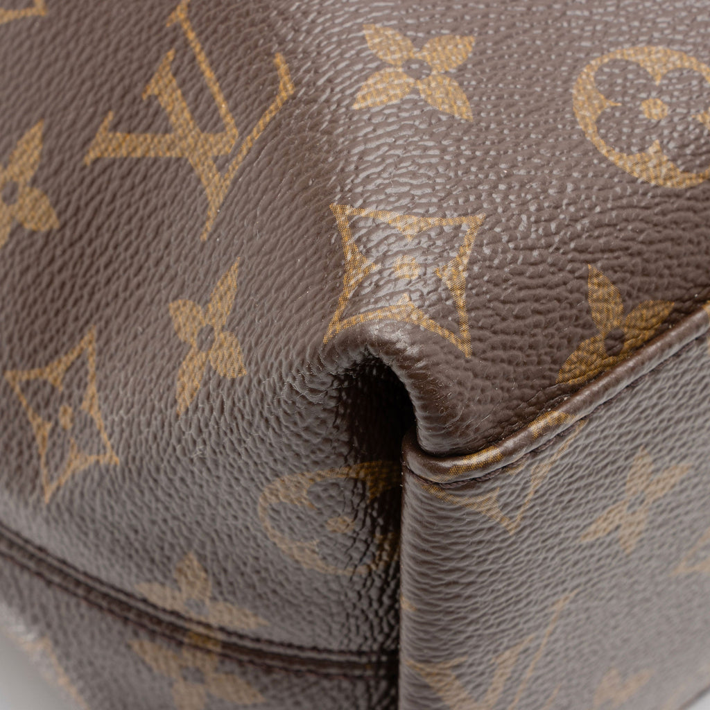 Louis Vuitton Monogram Canvas Tuileries Besace Shoulder Bag