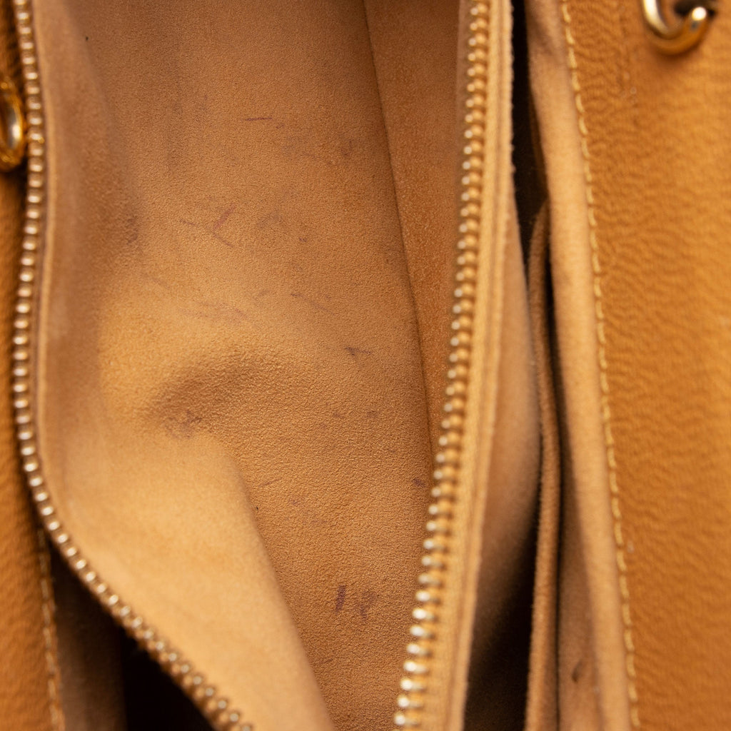 Louis Vuitton Monogram Canvas Venus Satchel (SHF-mKfc1P)