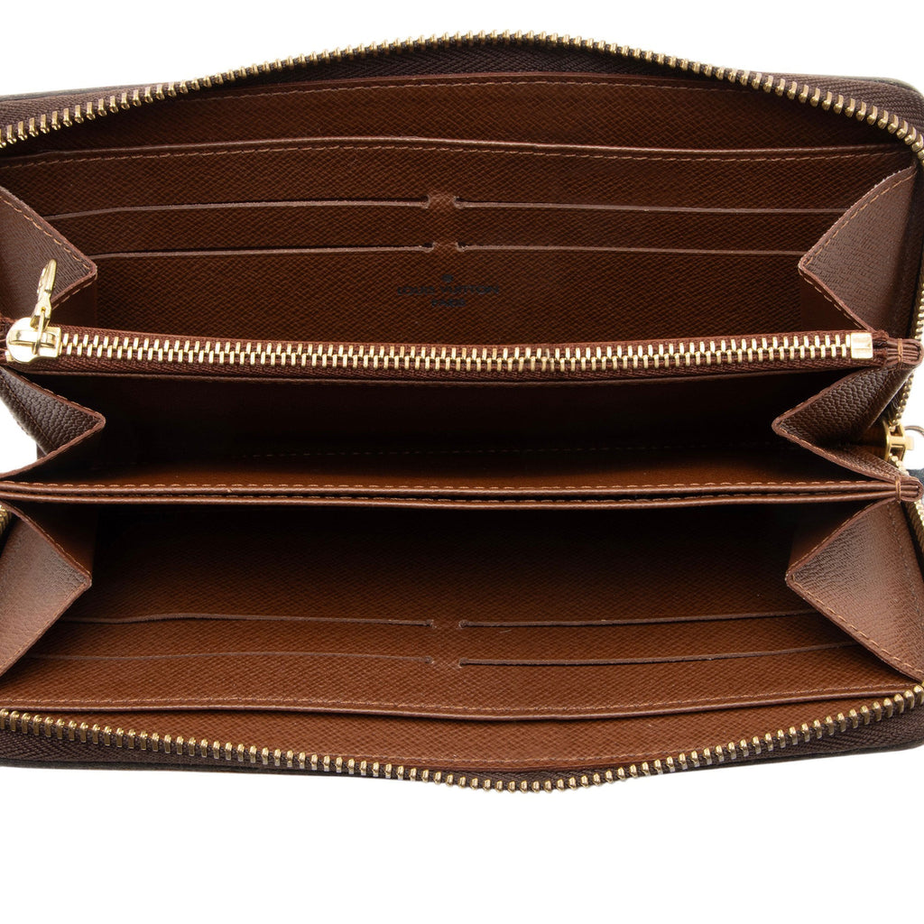 Louis Vuitton Monogram Canvas Zippy Wallet