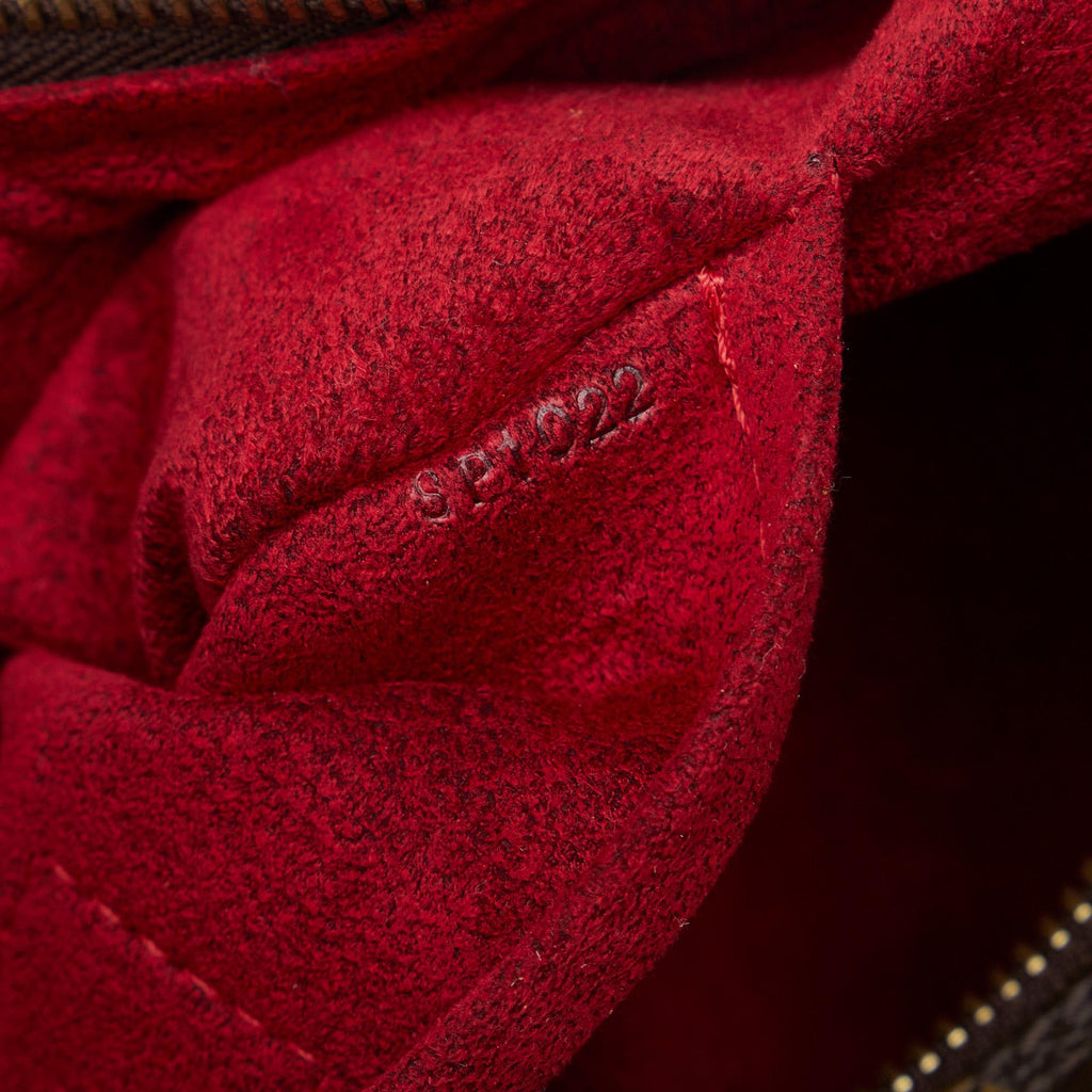 Louis Vuitton Monogram Croissant PM (SHG-m8mnNE)