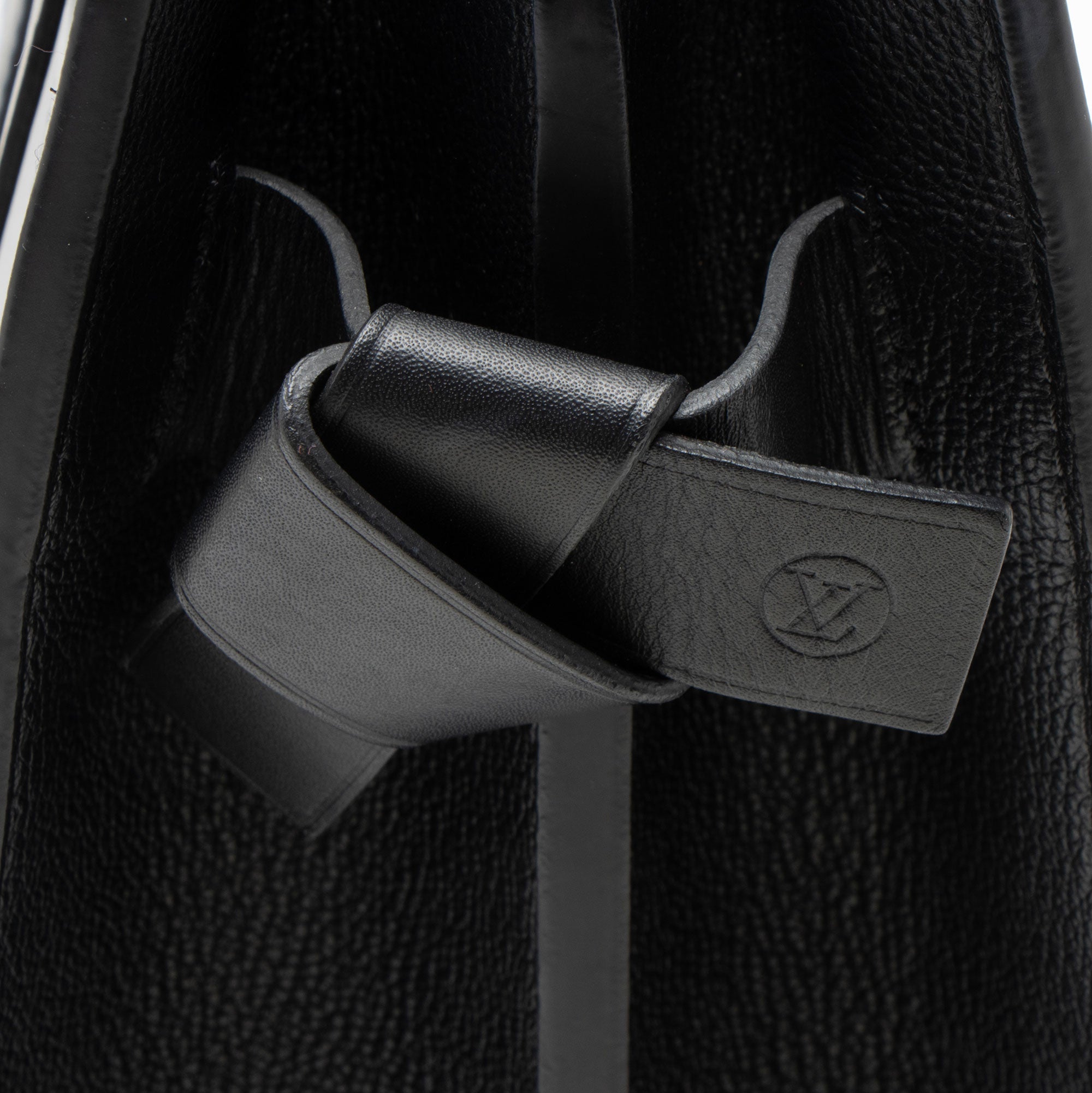 Louis Vuitton Monogram Cuir Plume Very MM Tote