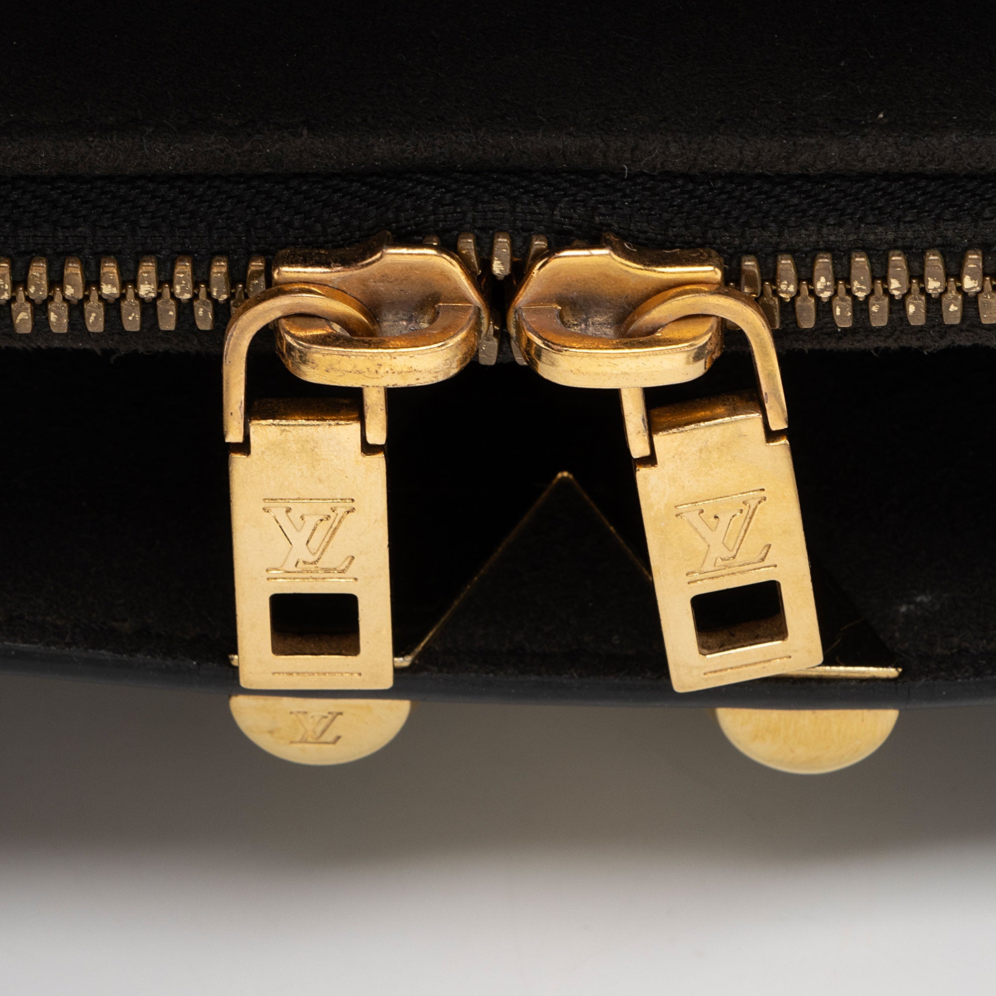 Louis Vuitton Monogram Cuir Plume Very MM Tote