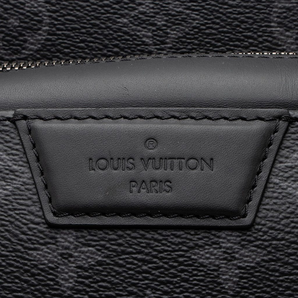 Louis Vuitton Monogram Eclipse Discovery PM Backpack (SHF-fMB1cP)