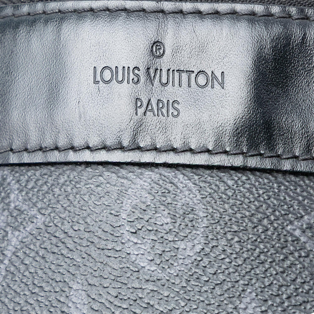 Louis Vuitton Monogram Eclipse Discovery Pochette GM