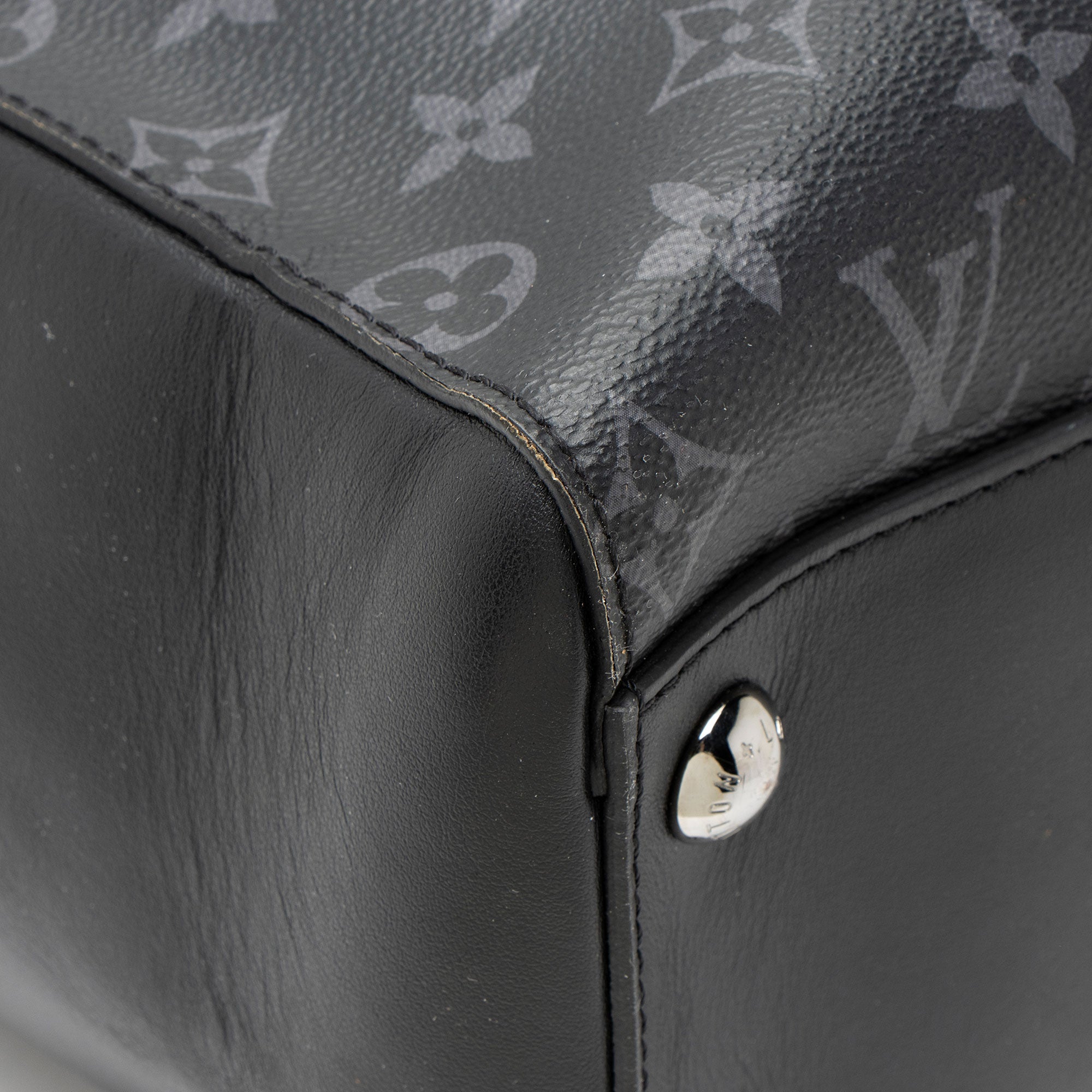 Louis Vuitton Monogram Eclipse Sac Grand Tote