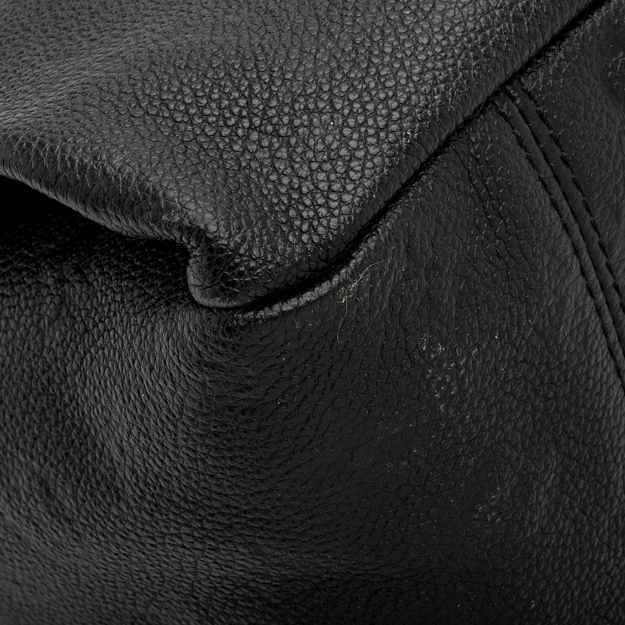 Louis Vuitton Monogram Empreinte Artsy MM Shoulder Bag (SHF-695rxs)