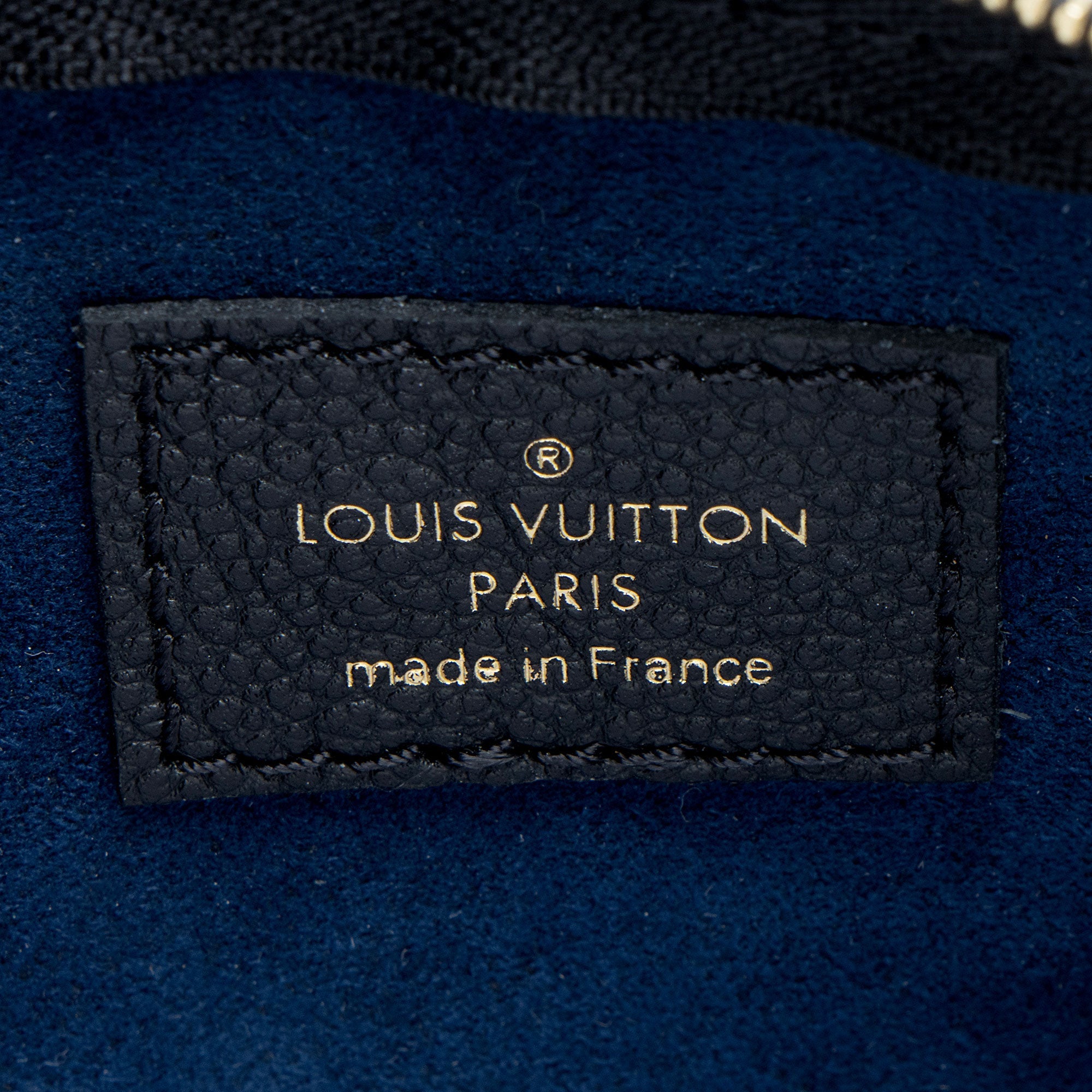 Louis Vuitton Monogram Empreinte CarryAll MM Pochette (SHF-UtBoCJ)