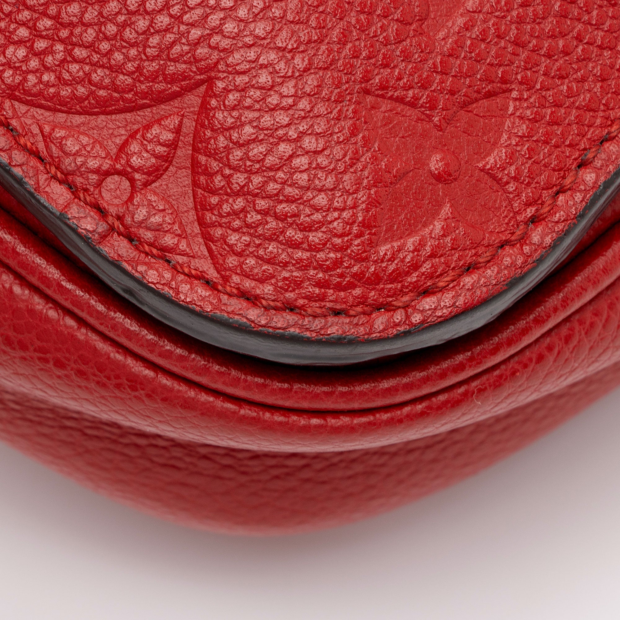 Louis Vuitton Monogram Empreinte Pochette Metis Shoulder Bag (SHF-R7cGr3)