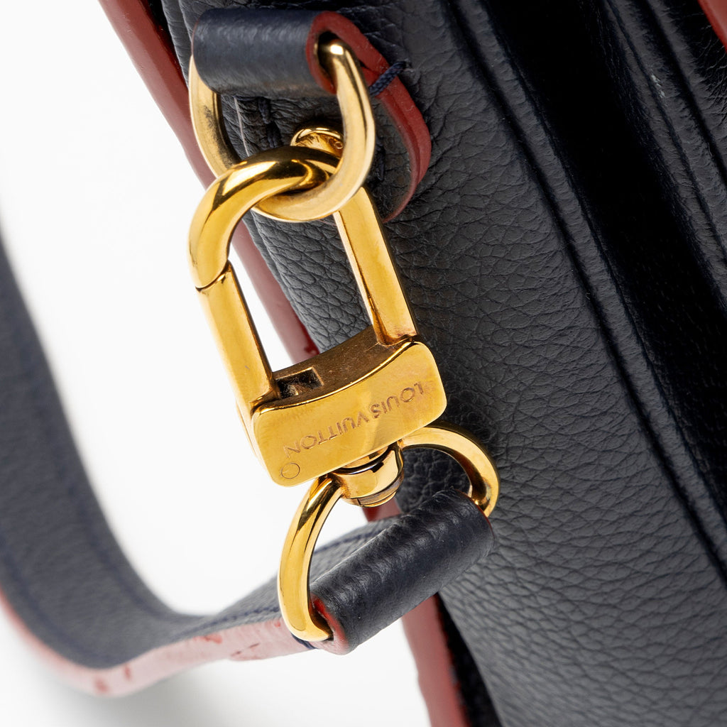 Louis Vuitton Monogram Empreinte Pochette Metis Shoulder Bag