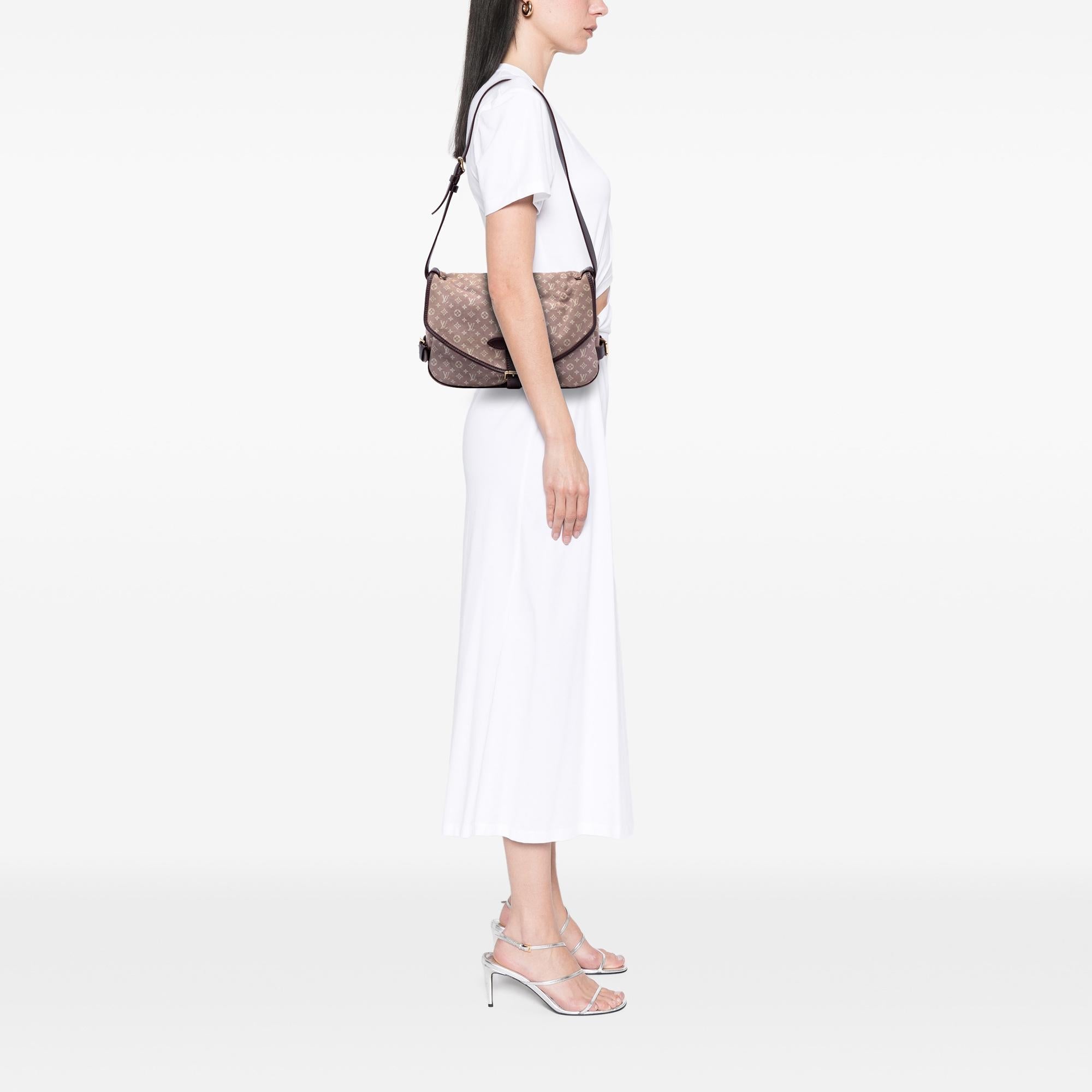 Louis Vuitton Monogram Idylle Saumur 30