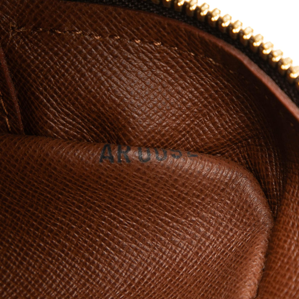 Louis Vuitton Monogram Nil Crossbody