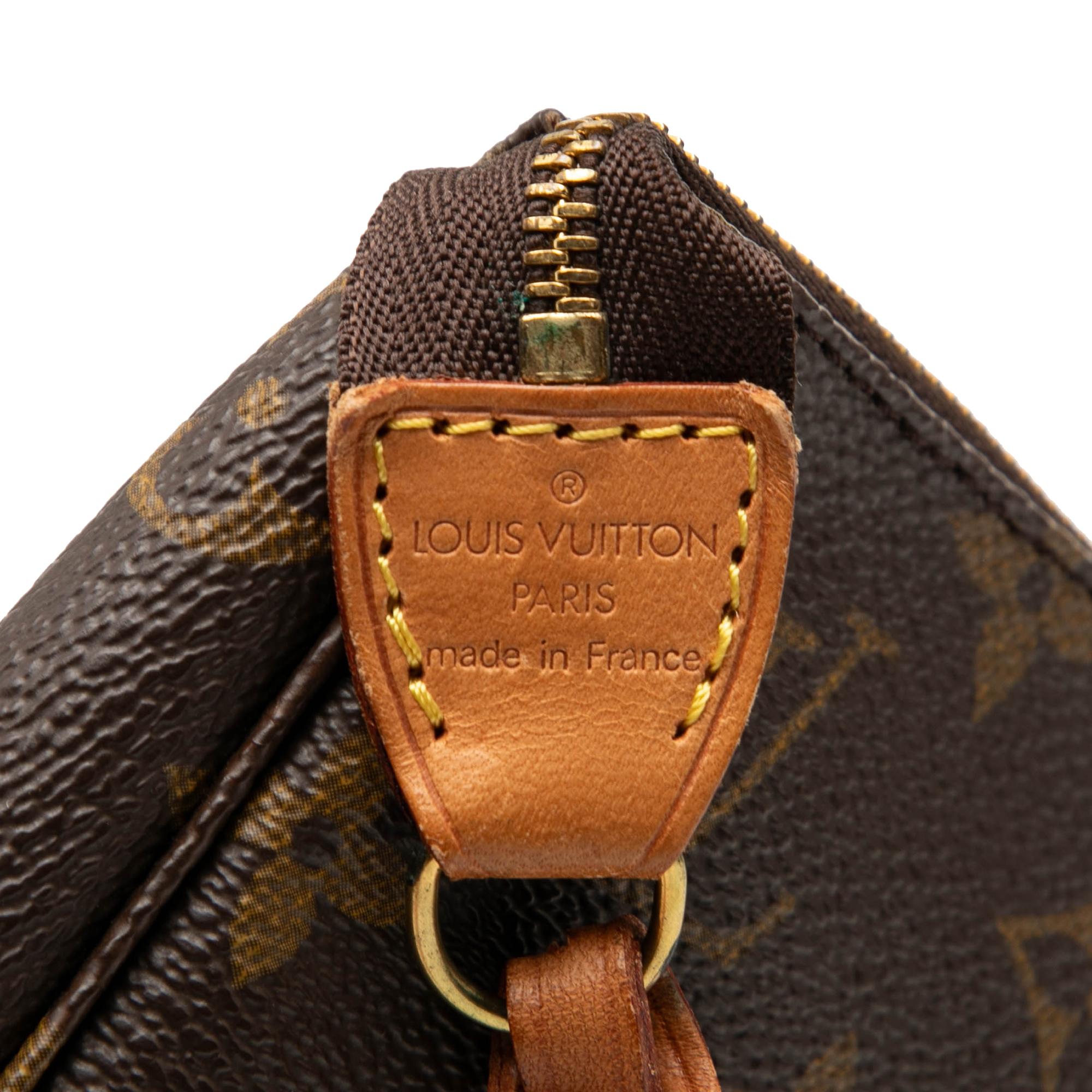 Louis Vuitton Monogram Pochette Accessoires