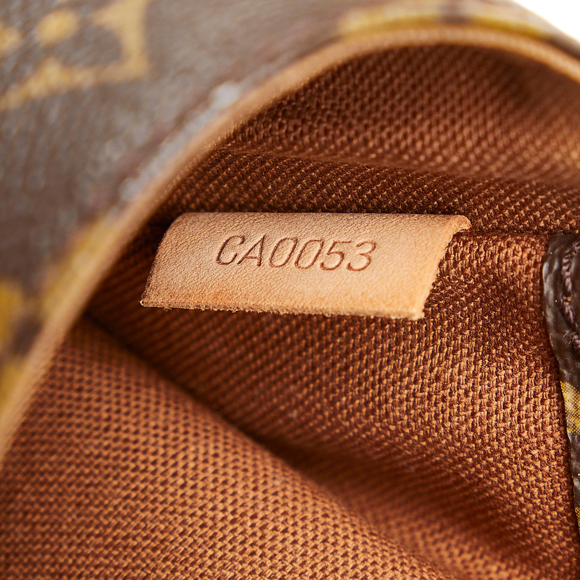 Louis Vuitton Monogram Pochette Gange (SHG-DH7krZ)
