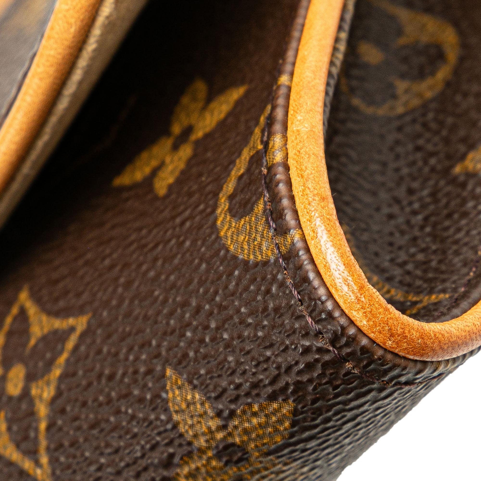 Louis Vuitton Monogram Pochette Twin GM