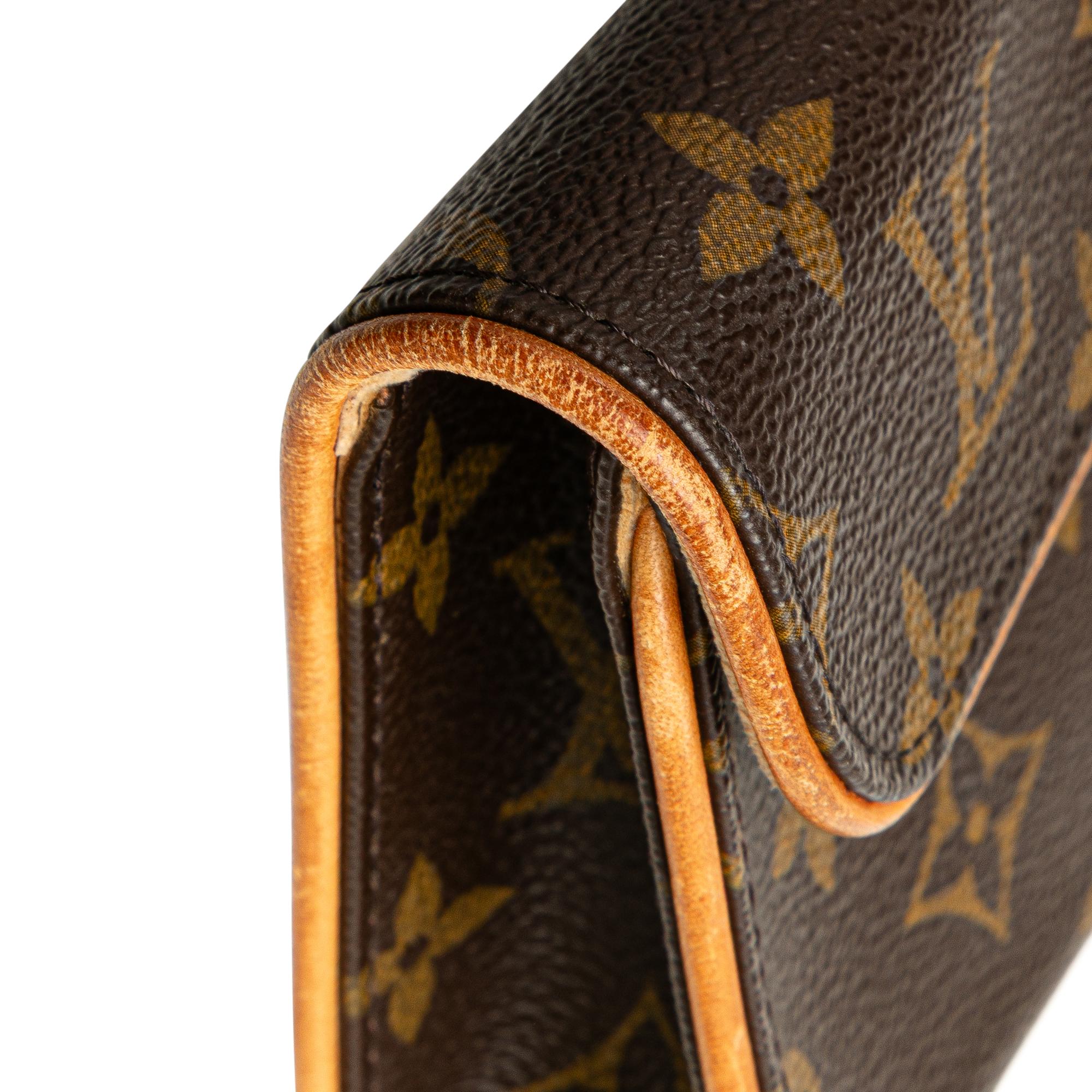 Louis Vuitton Monogram Pochette Twin PM
