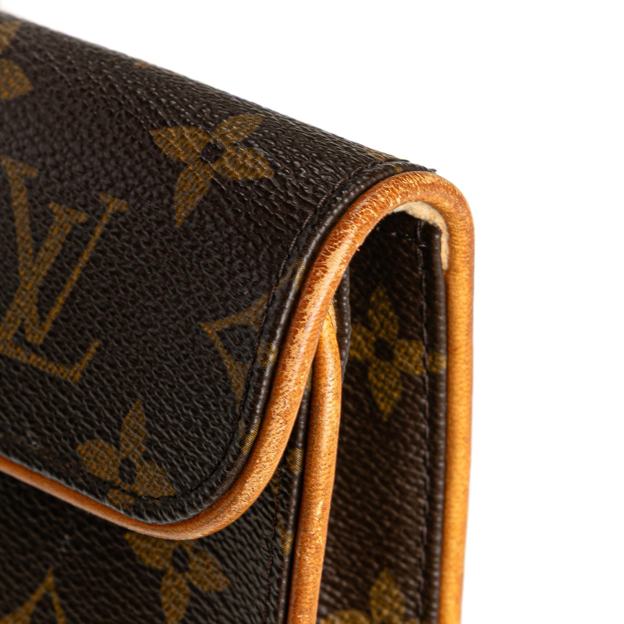 Louis Vuitton Monogram Pochette Twin PM
